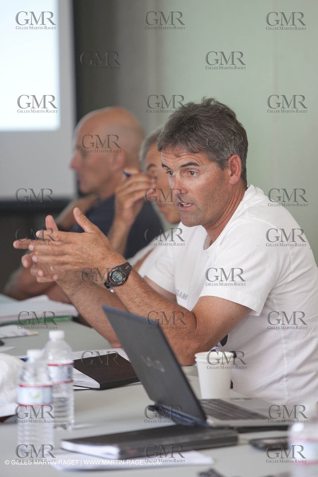 12 08 2009 - San Diego (USA,CA) - 33rd America's Cup - BMW ORACLE Racing - 90 ft Trimaran testings - Strategy meeting