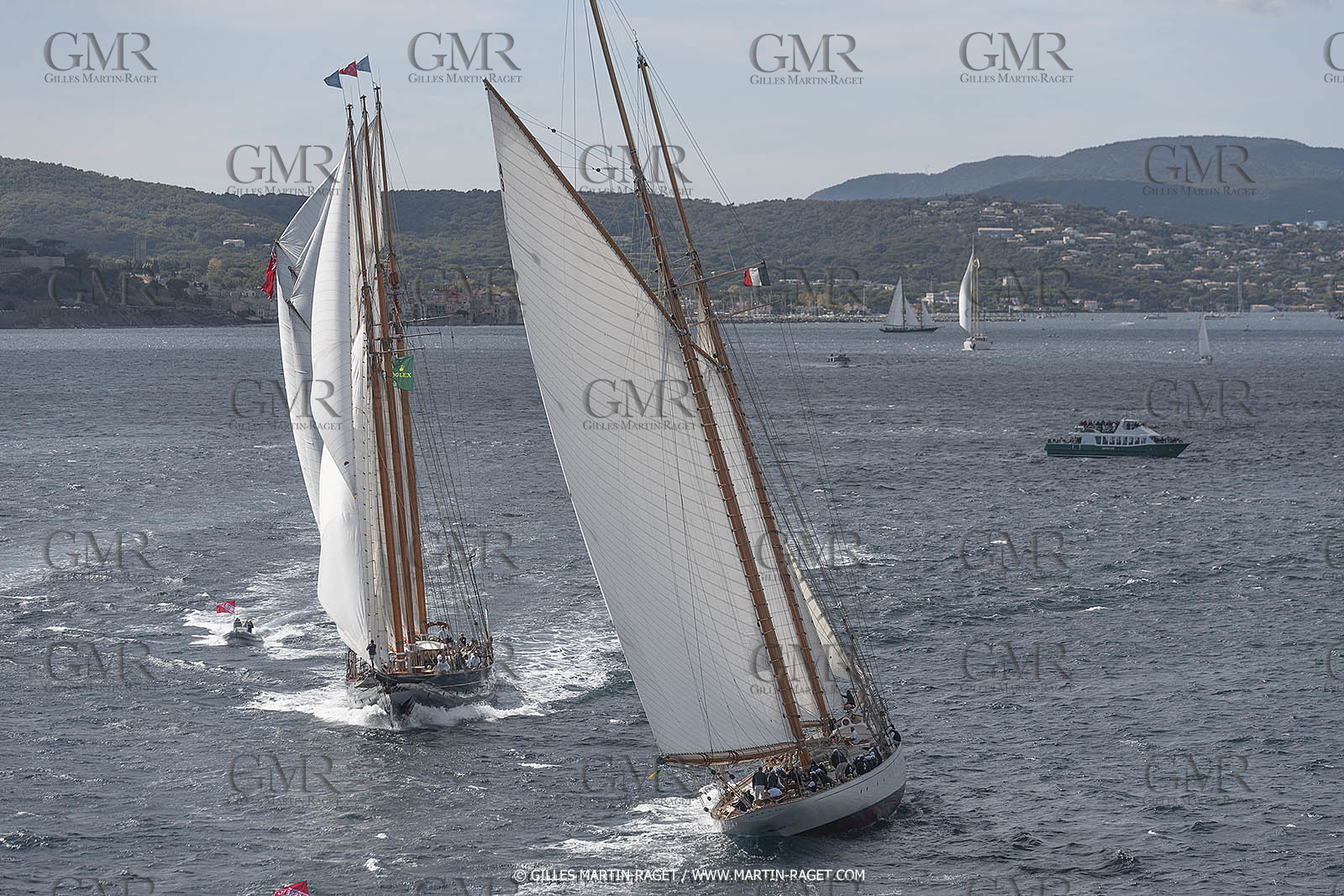 28 09 2022? Saint-Tropez,(FRA,83), Les Voiles de Saint-Tropez 2022 Régate N° 2 poup les modernes, navigation libre pour les grandes goélettes