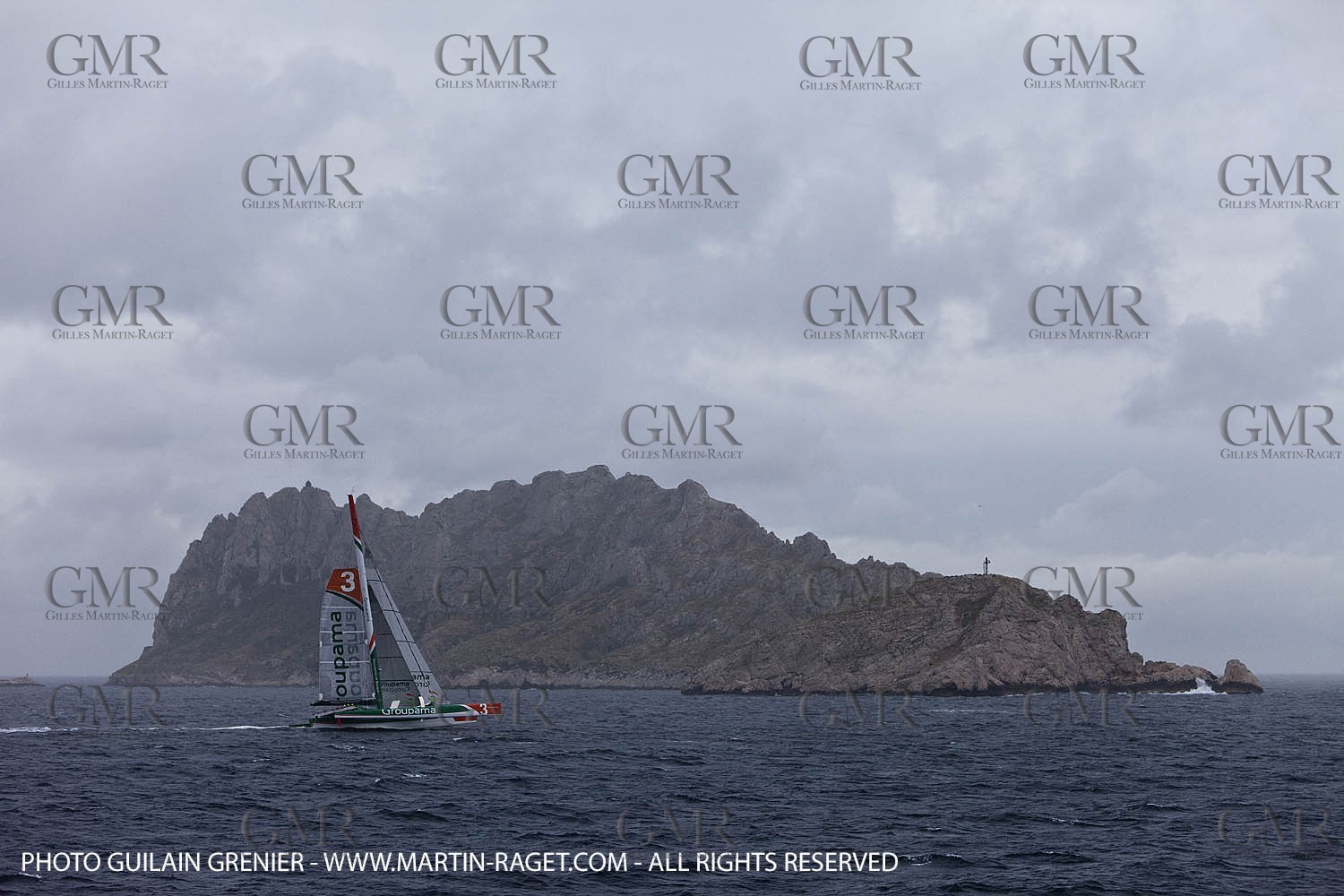 14 05 09 - Marseille - Record de la Méditerranée - Groupama 3 - Franck Cammas - G class - Départ de Marseille pour Carthage