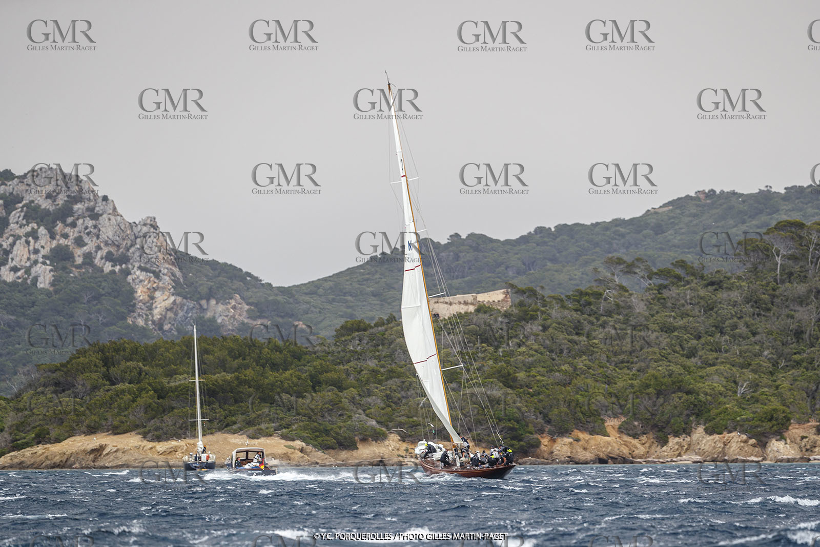 19 06 2024, Porquerolles Island (FRA), Championnat du monde des 12 m JI 2024, Race Day 1