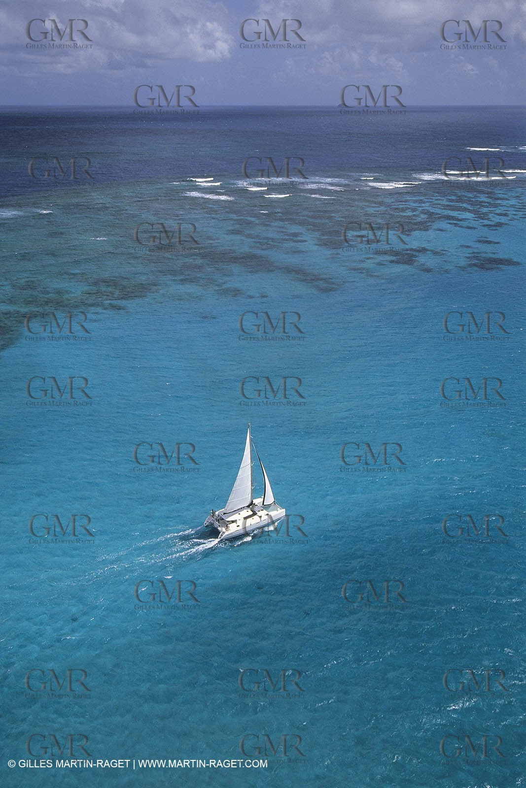 Sailing, cruising, multihull under sail