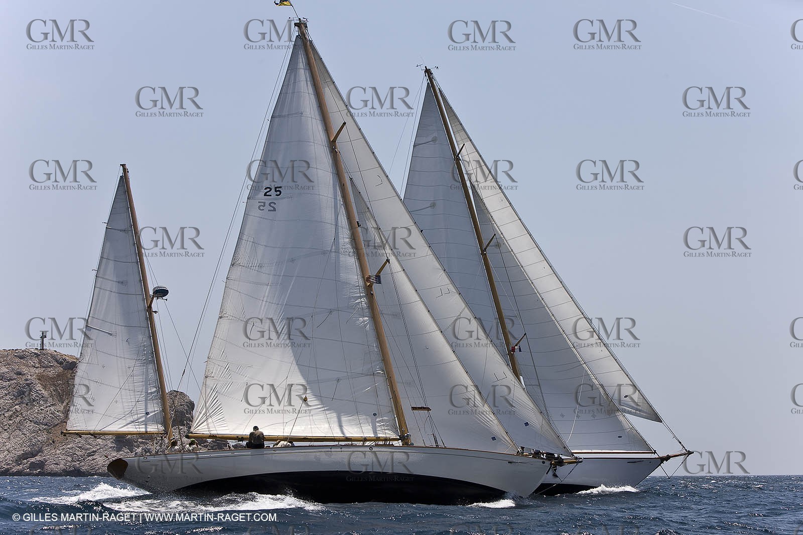 Sailing, Classic yachts, Voiles Vieux Port 2009, Marseille (FRA)
