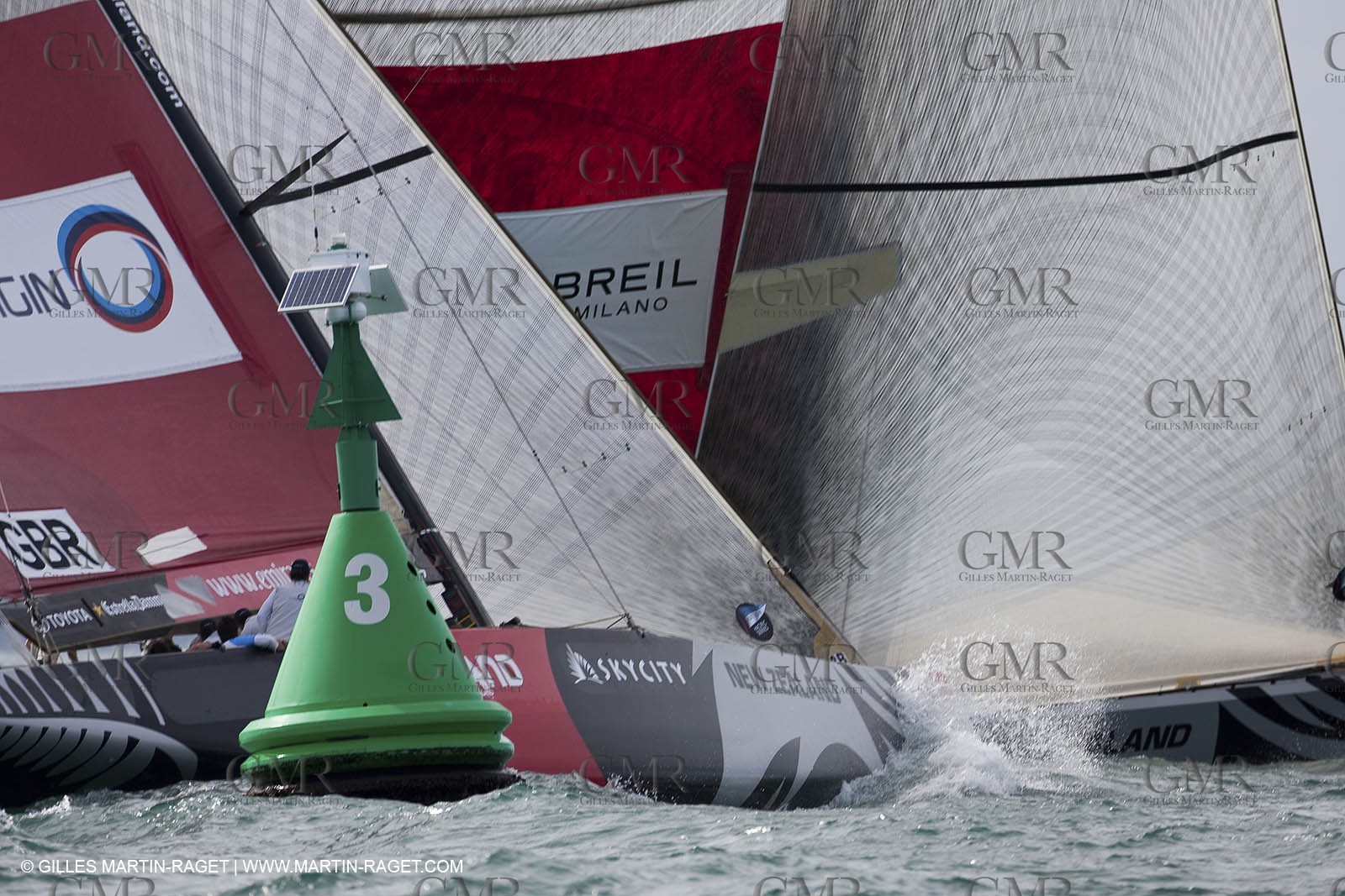01 02 2009 - Auckland (NZL) -  Louis Vuitton Pacific Series -  Racing Day 3 - Round Robin 1