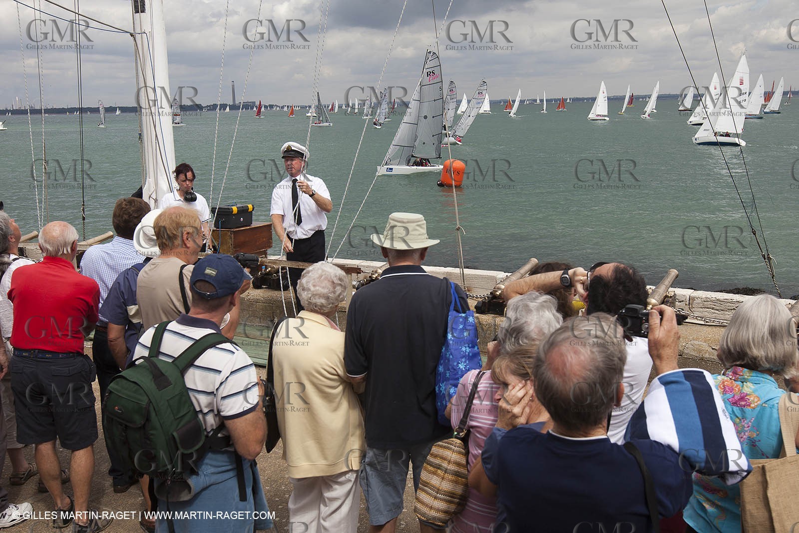03 08 2010 - Cowes (UK, IOW) - The 1851 Cup -  BMW ORACLE Racing - Day 1.