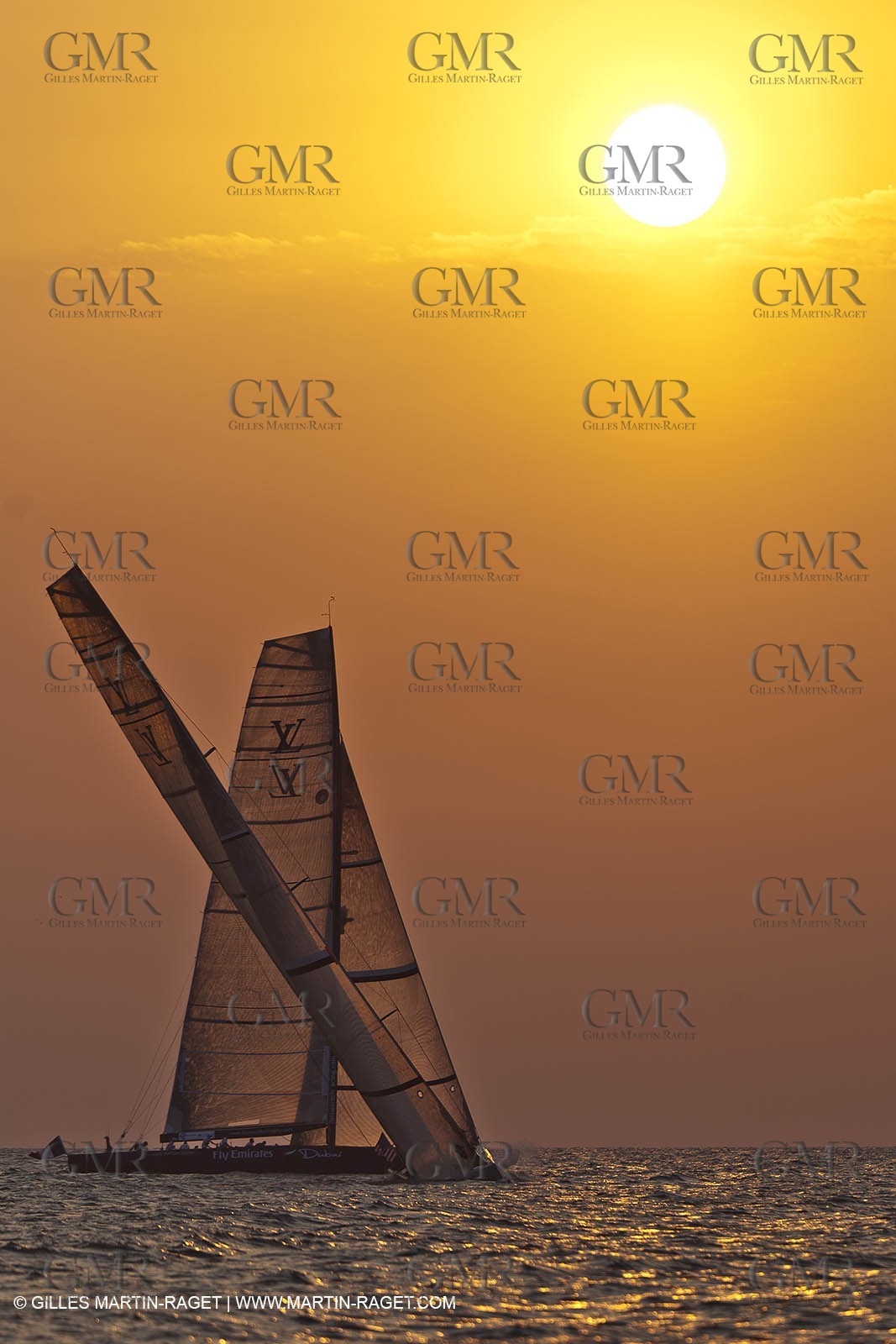 14 11 2010 - Dubai (UAE) - Dubai Louis Vuitton Trophy -  BMW ORACLE Racing - Training - Race Day 1