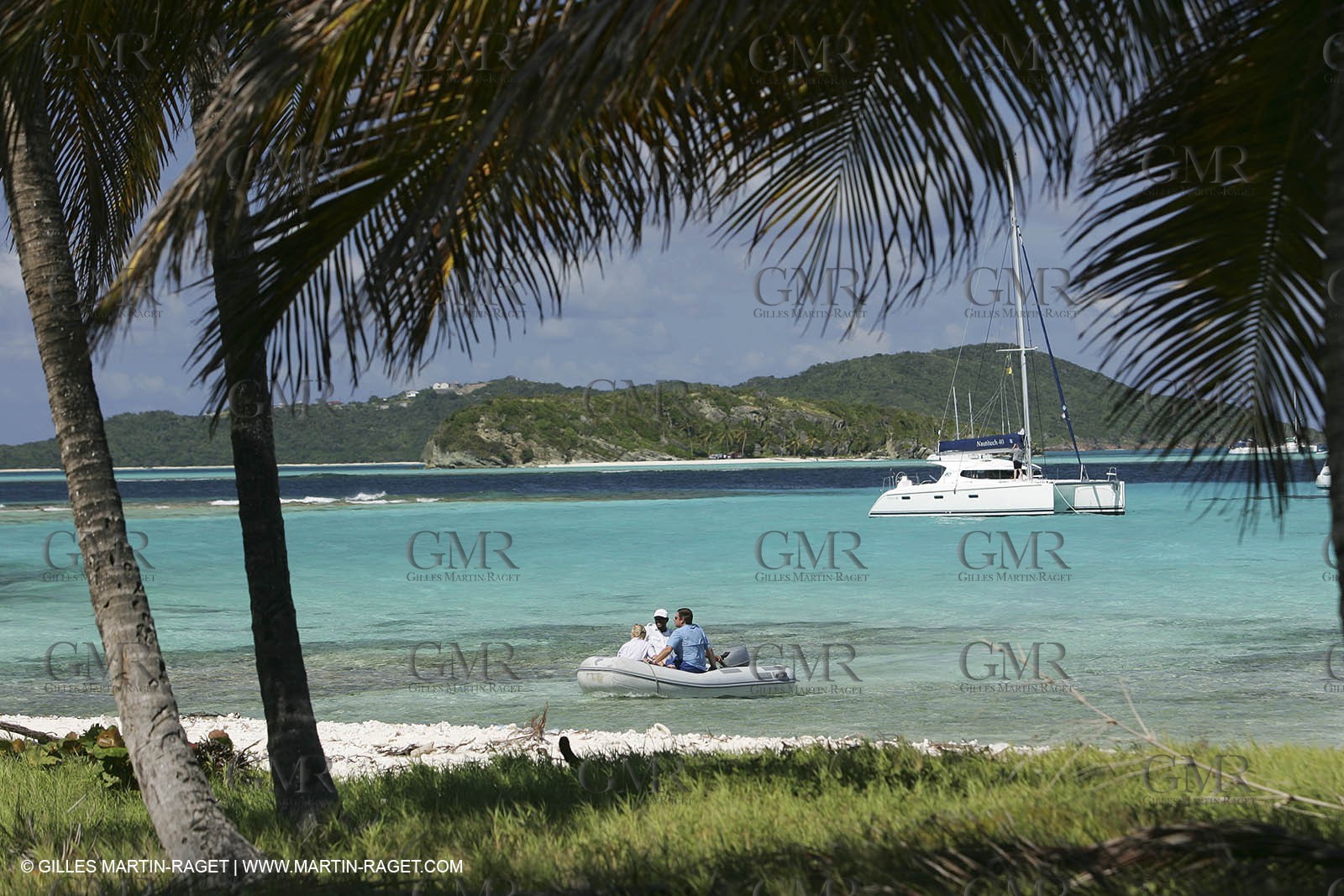 Cruising multihull mooring