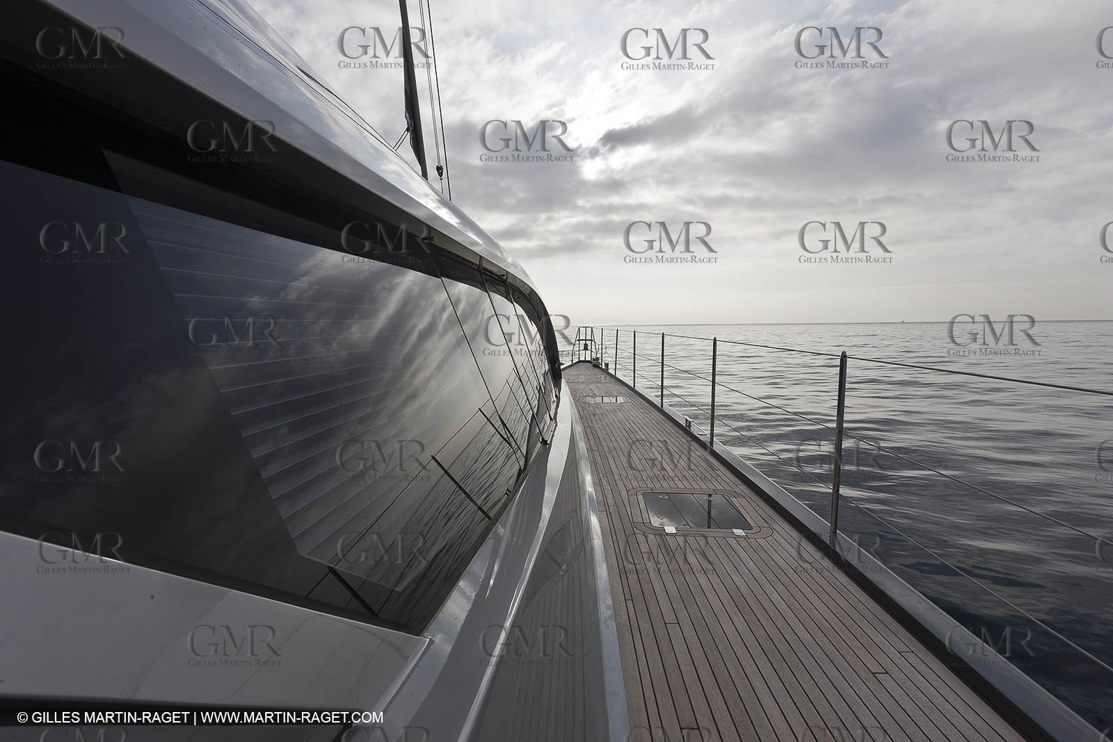 25 02 2011 - La Ciotat (FRA,13) - Super Yachts - Chantier H2X - Cartouche