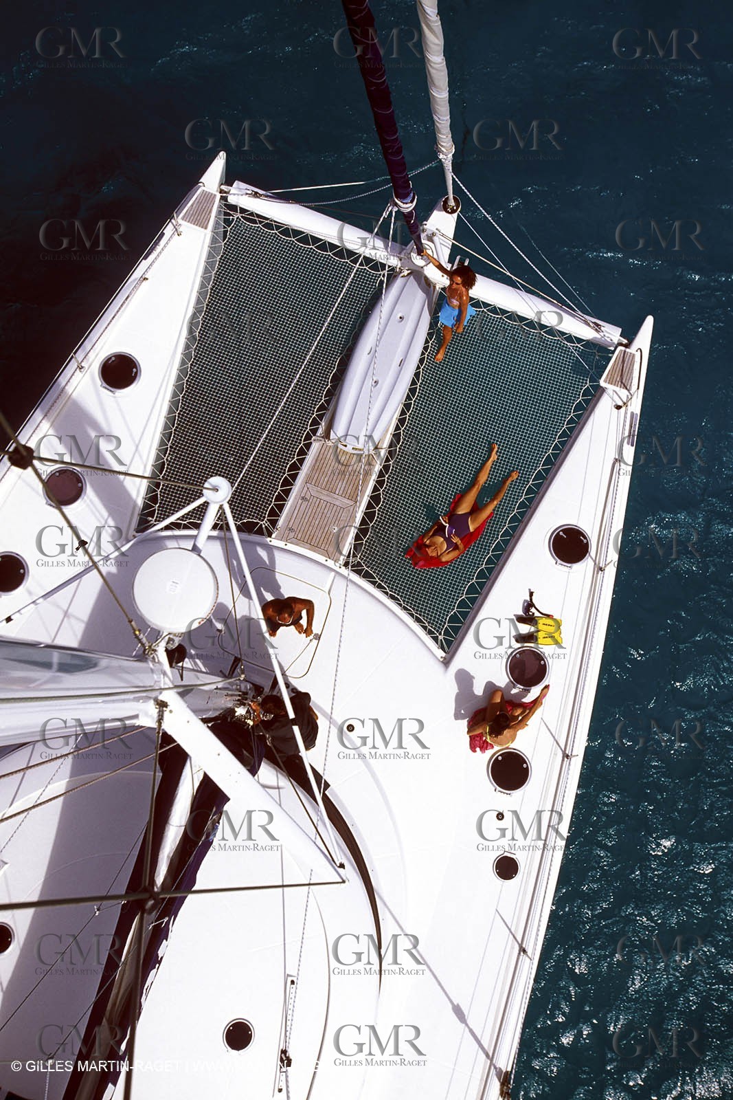 Cruising - People - Doing nothing