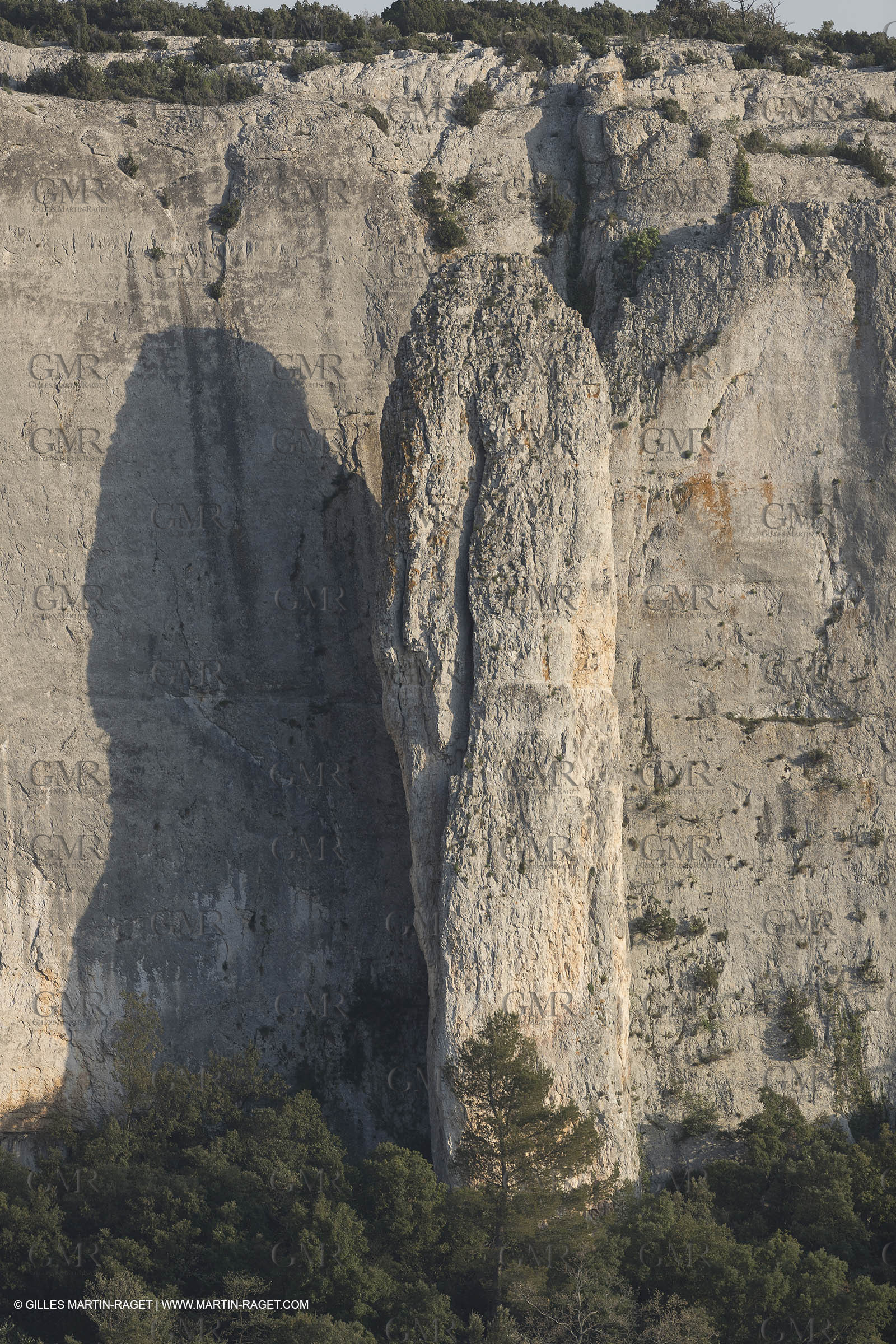 19 04 2018, Lioux (FRA,84)