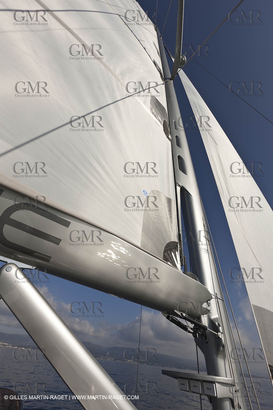 25 02 2011 - La Ciotat (FRA,13) - Super Yachts - Chantier H2X - Cartouche