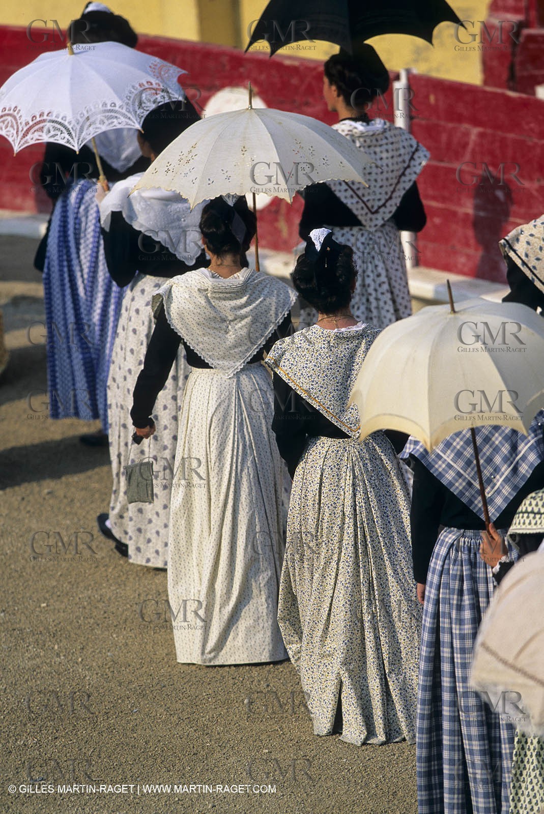 Arles (FRA,13) - Costume from Arles Fest