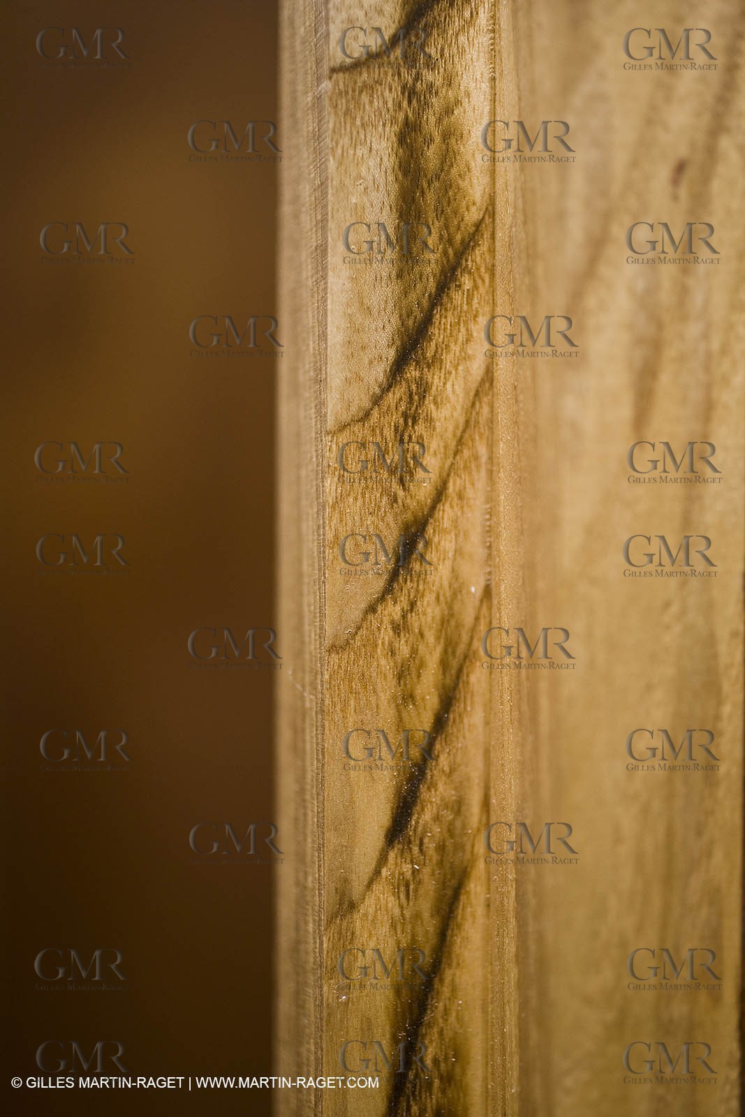 22 01 2008 - La Ciotat (FRA, 13) - Construction du catamaran de croisière Nahema au chantier H2X - Stratification des cloisons des modules