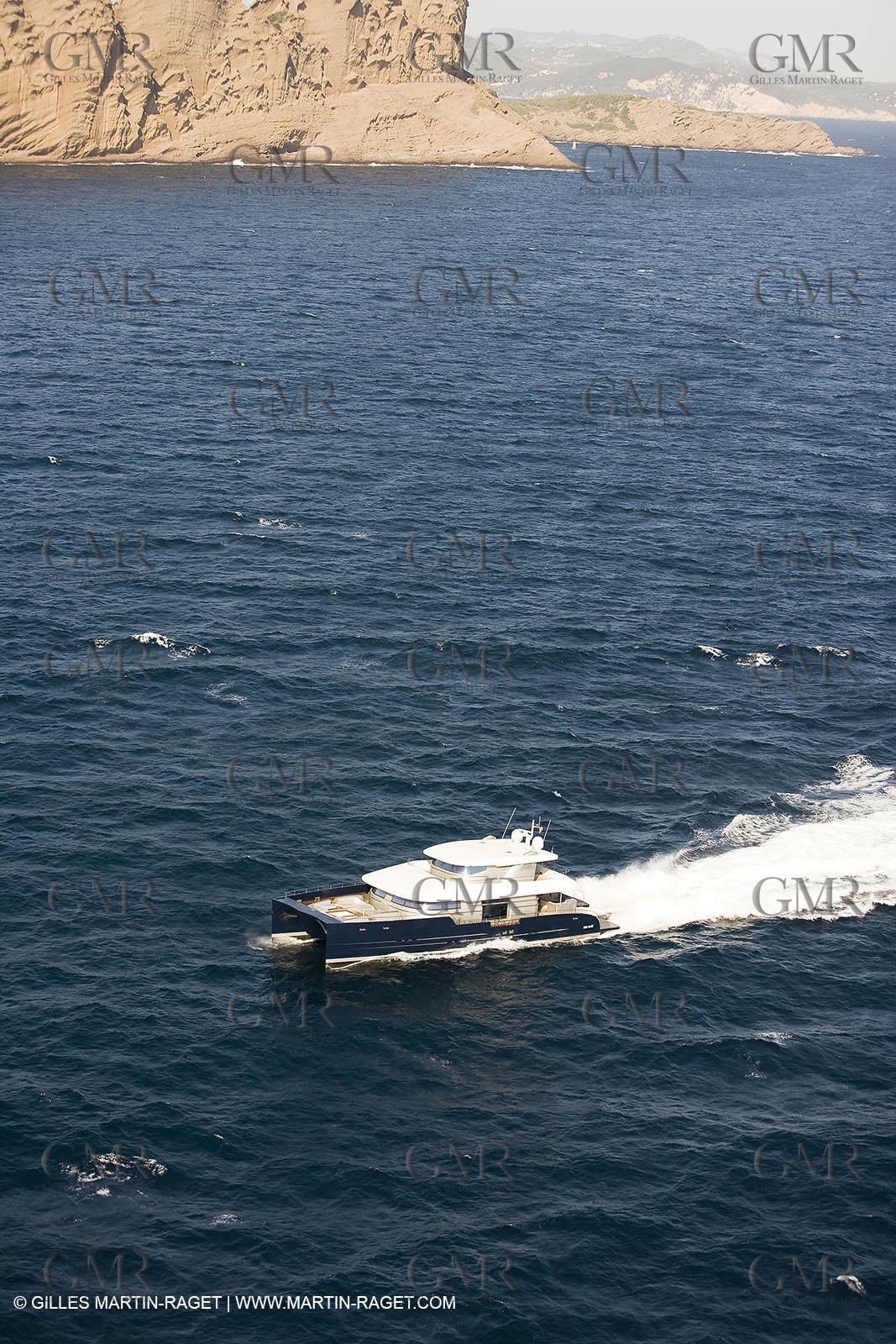 13-07-07 - La Ciotat (FRANCE) - MotorYacht - Chantier H2X