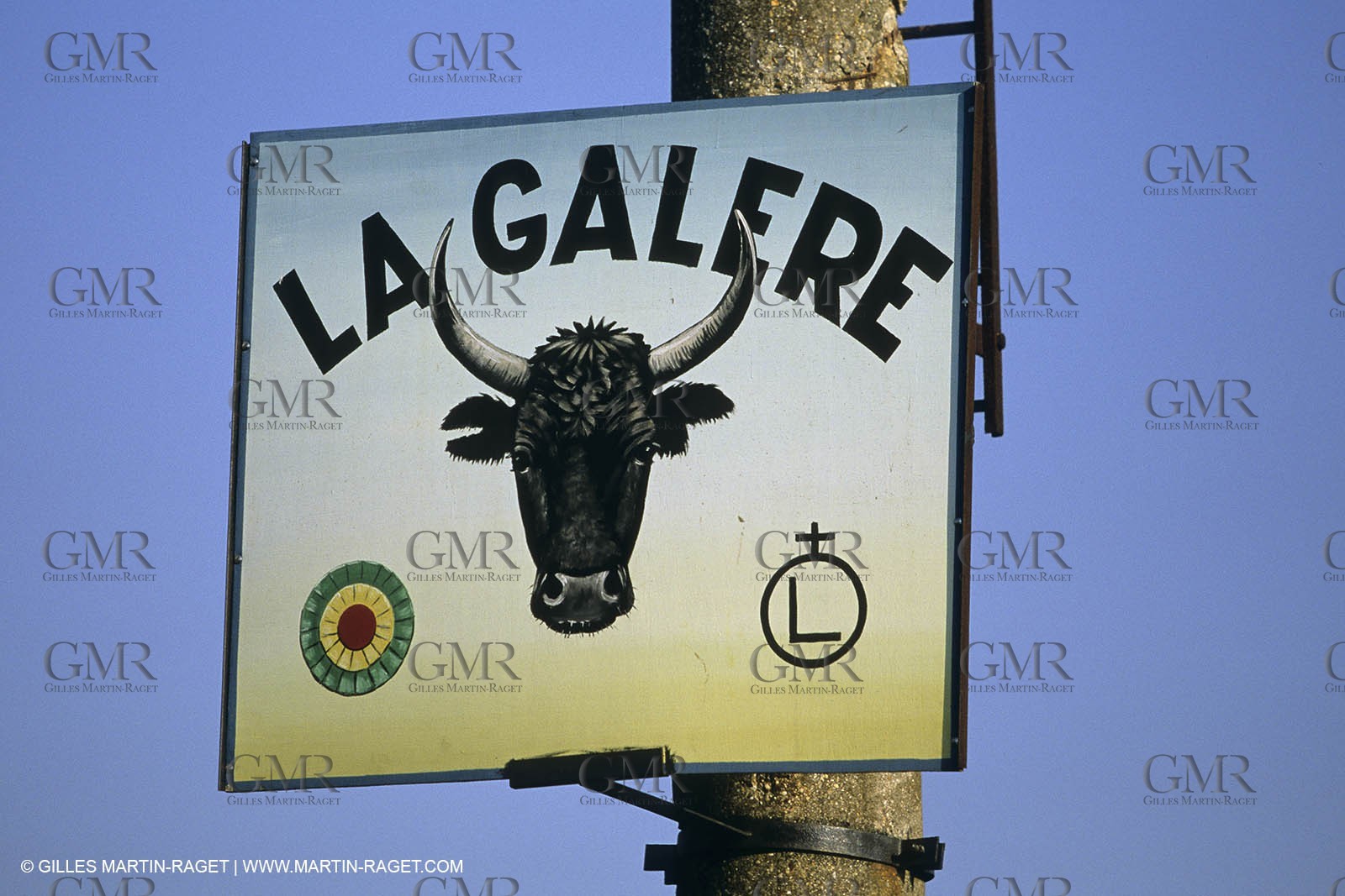 Camargue (FRA) - houses and cants from Camargue