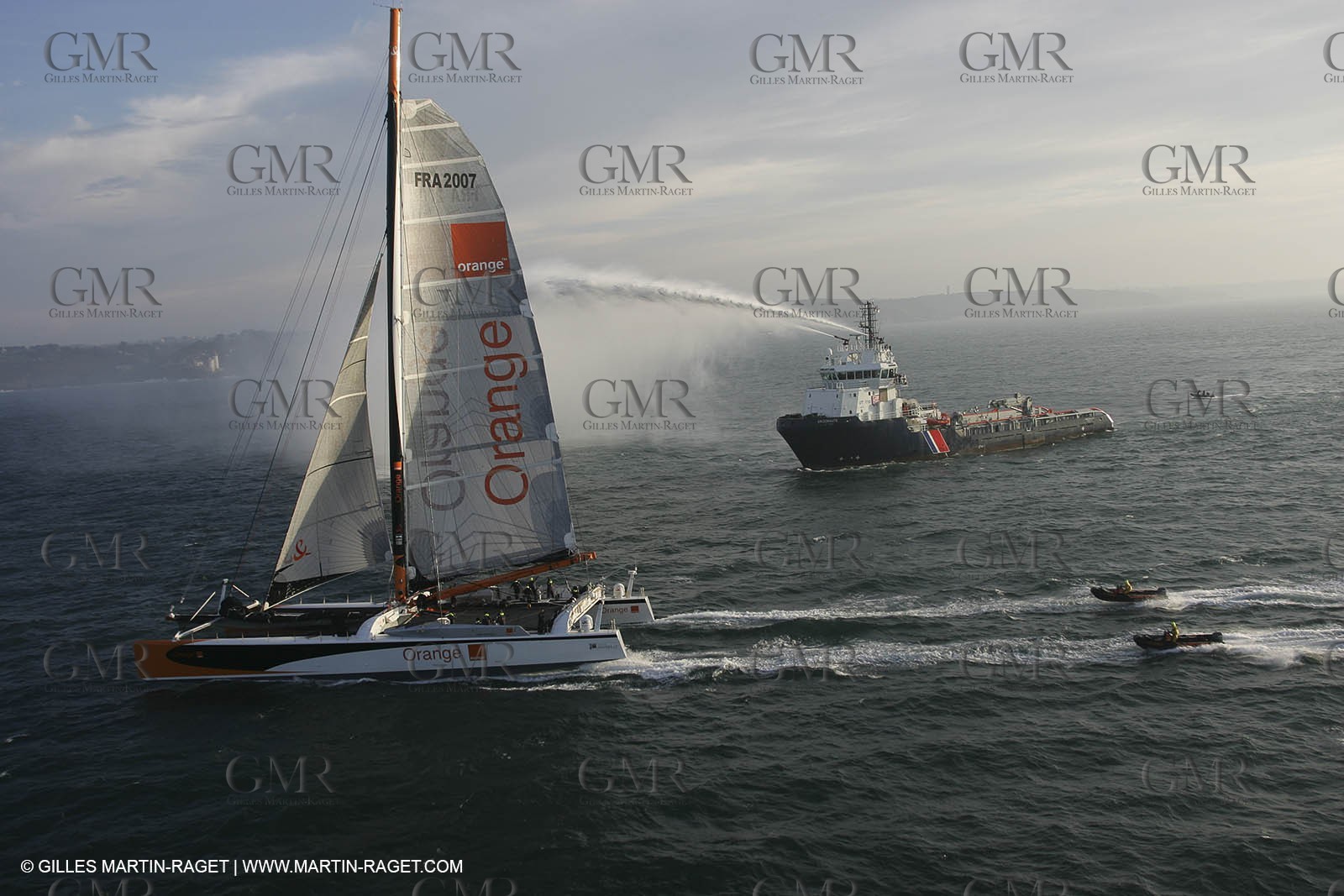 Orange II - 2005 Jules Verne Trophy finish in Brest - At sea
