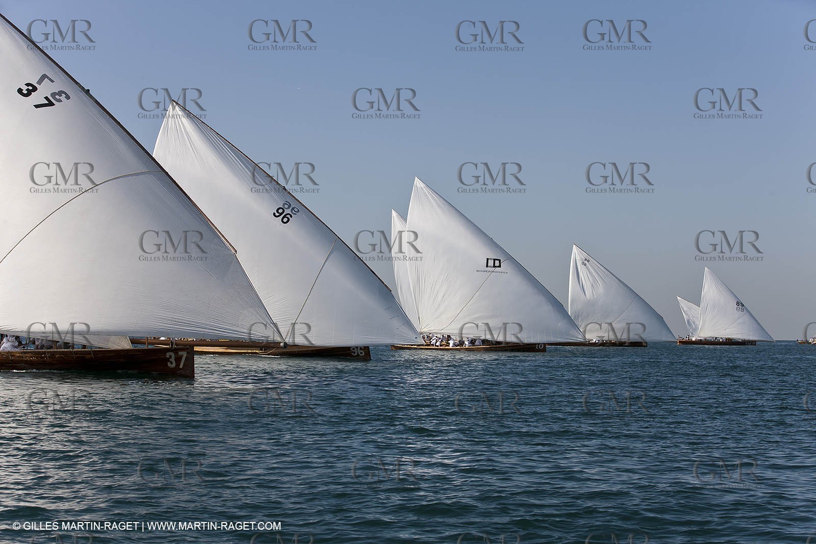 20 11 2010 - Dubai (UAE) - Dubai Louis Vuitton Trophy - Traditionnal dhow races for competing teams