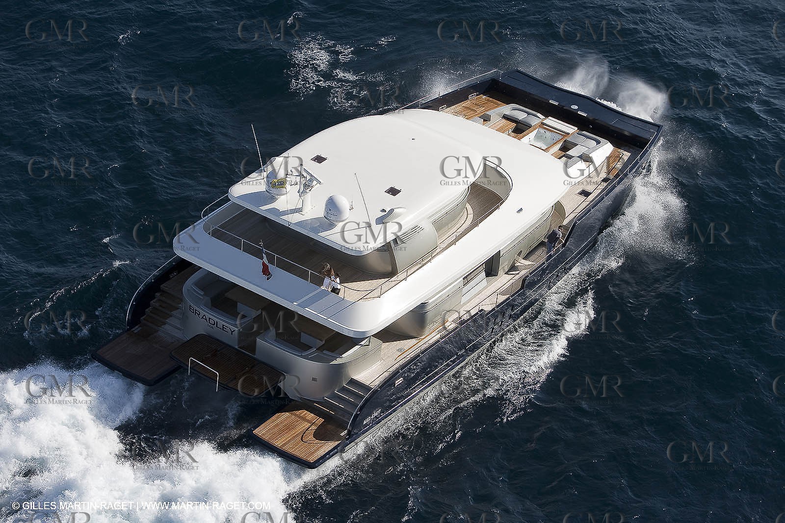 13-07-07 - La Ciotat (FRANCE) - MotorYacht - Chantier H2X