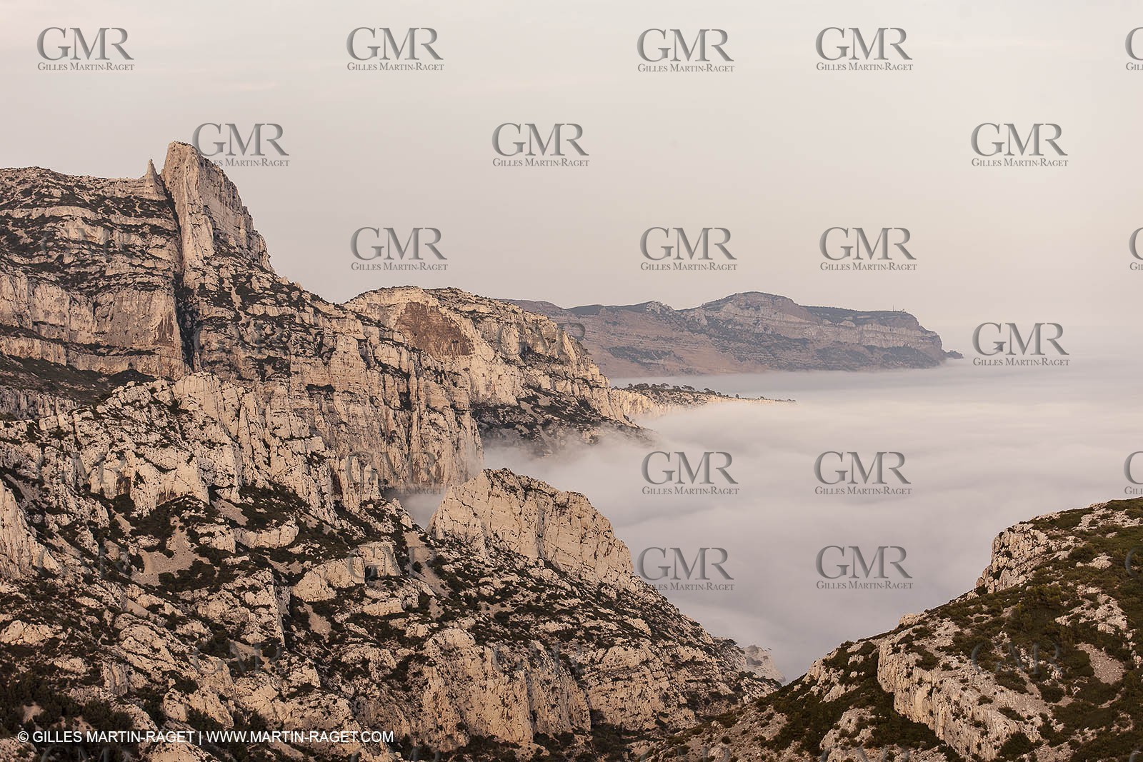 18 07 2012 -Marseille (FRA ) - The Calanques - Unusual foggy conditions
