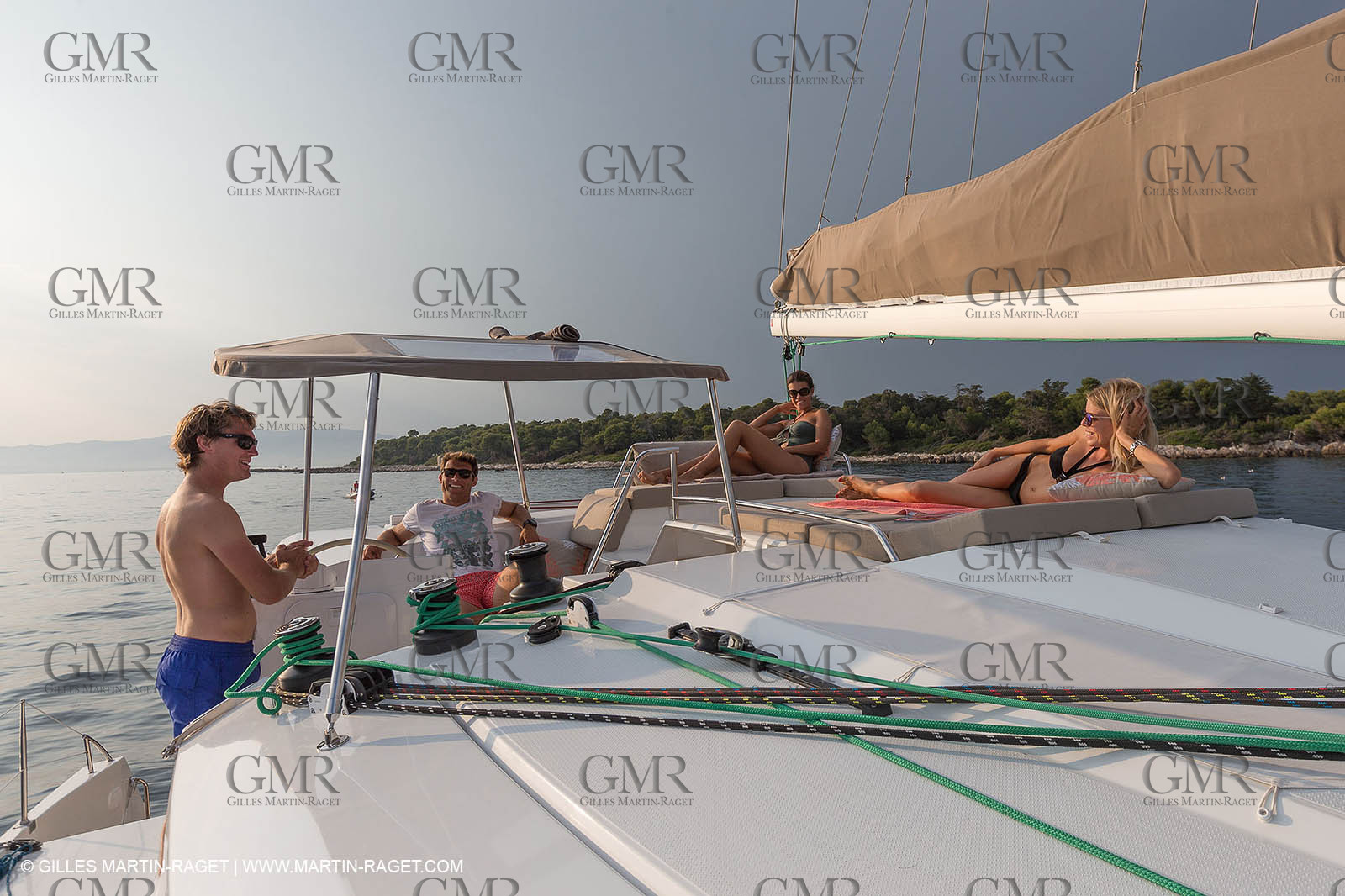 12 09 2016, Cannes (FRA,06), Chantier Fountaine-Pajot, Helia 44