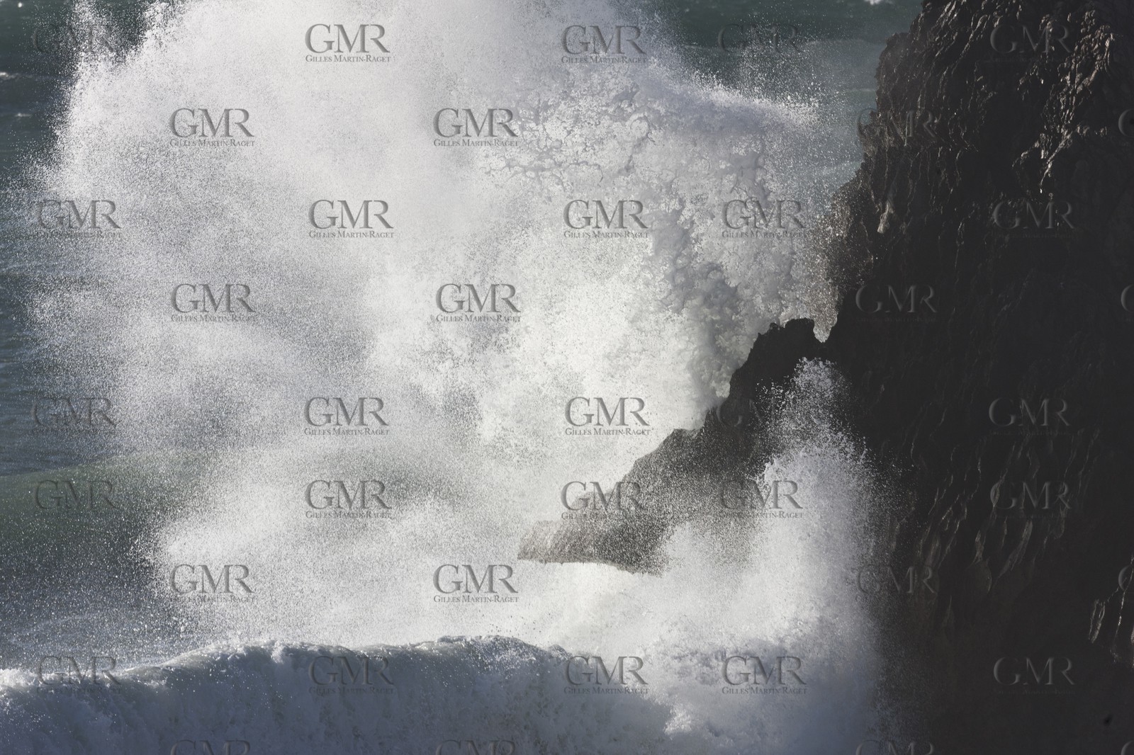 19 07 2011 - Cascais (POR) - 34th America's Cup - AC World Series - Cascais 2011 - Cascais area - Guincho