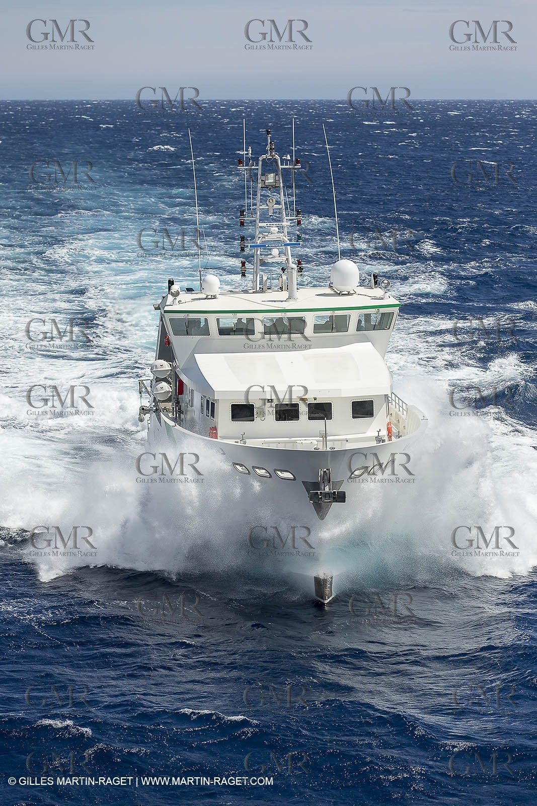 Al Azizi -  H2X boatyard - Oceanographjic research ship - Sea trials off La Ciotat (FRA,13) - 29 07 2014
