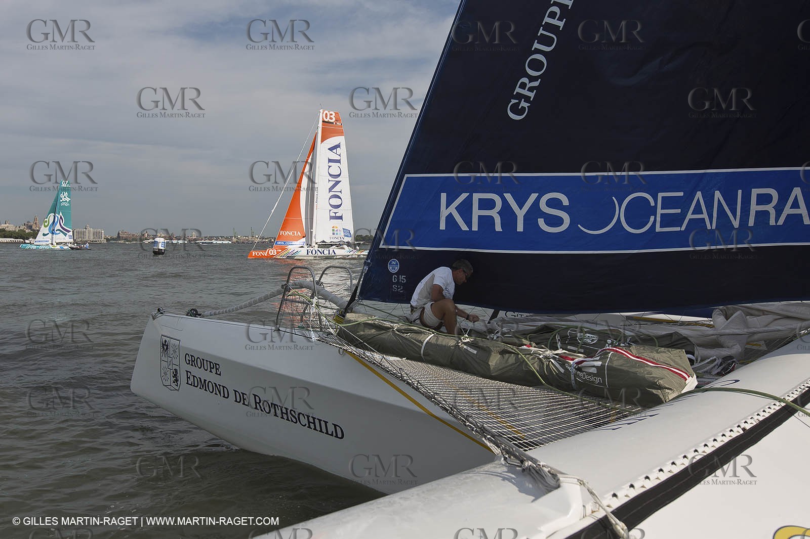 05 07 2012 - New York (USA) - Ocean Krys Race - Speed runs in fornt of NY city