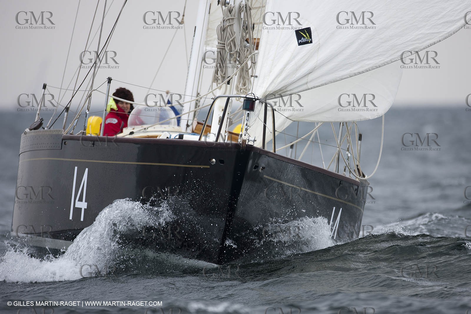 19 05 2010- Lorent- (FRA,56)  -  Pen Duick II