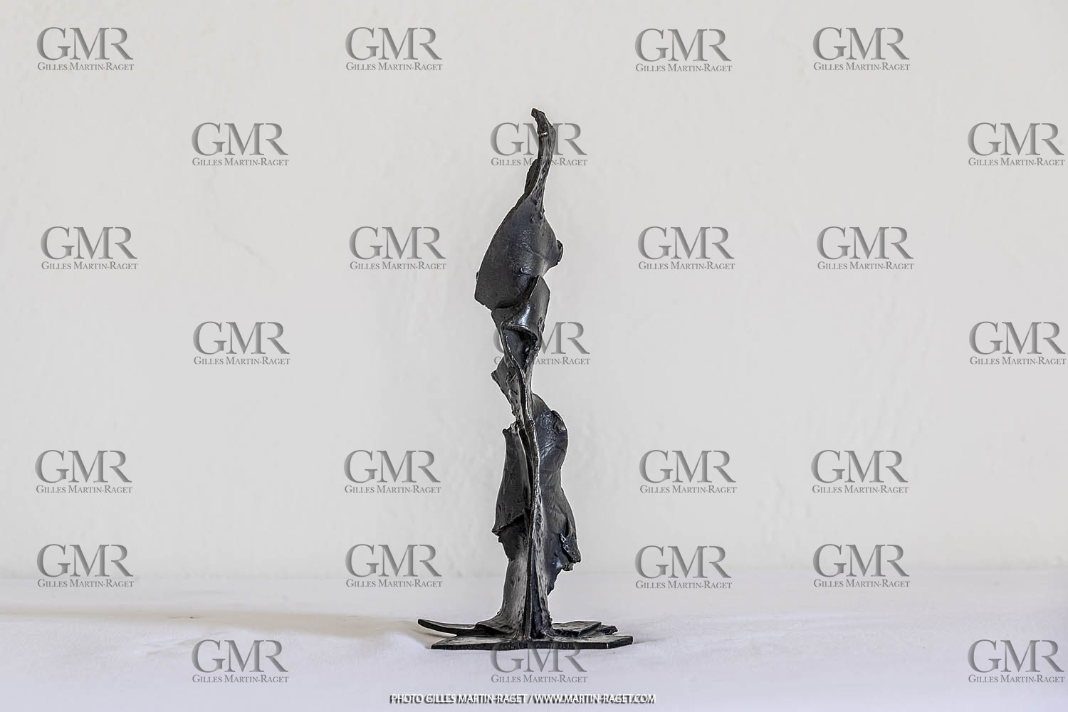 12 07 2020, St Rémy de Provence (FRA,13), Petit bronze n° 7 1955, bronze patiné foncé, Fondeur : L.Thinot.fondeur, Paris, épreuve exposition, 24 X 8 X 10,5 cm, collection particulière,