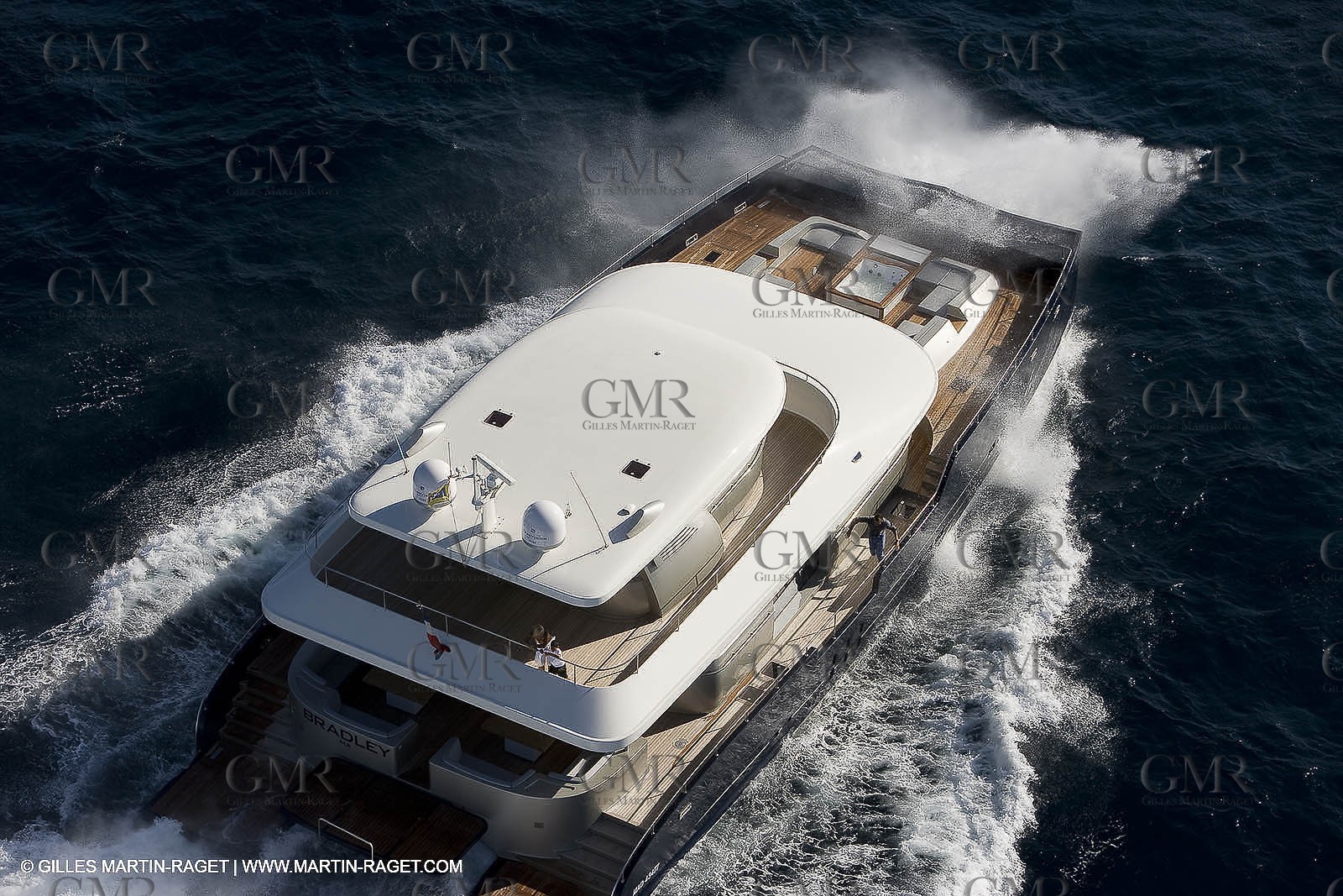 13-07-07 - La Ciotat (FRANCE) - MotorYacht - Chantier H2X