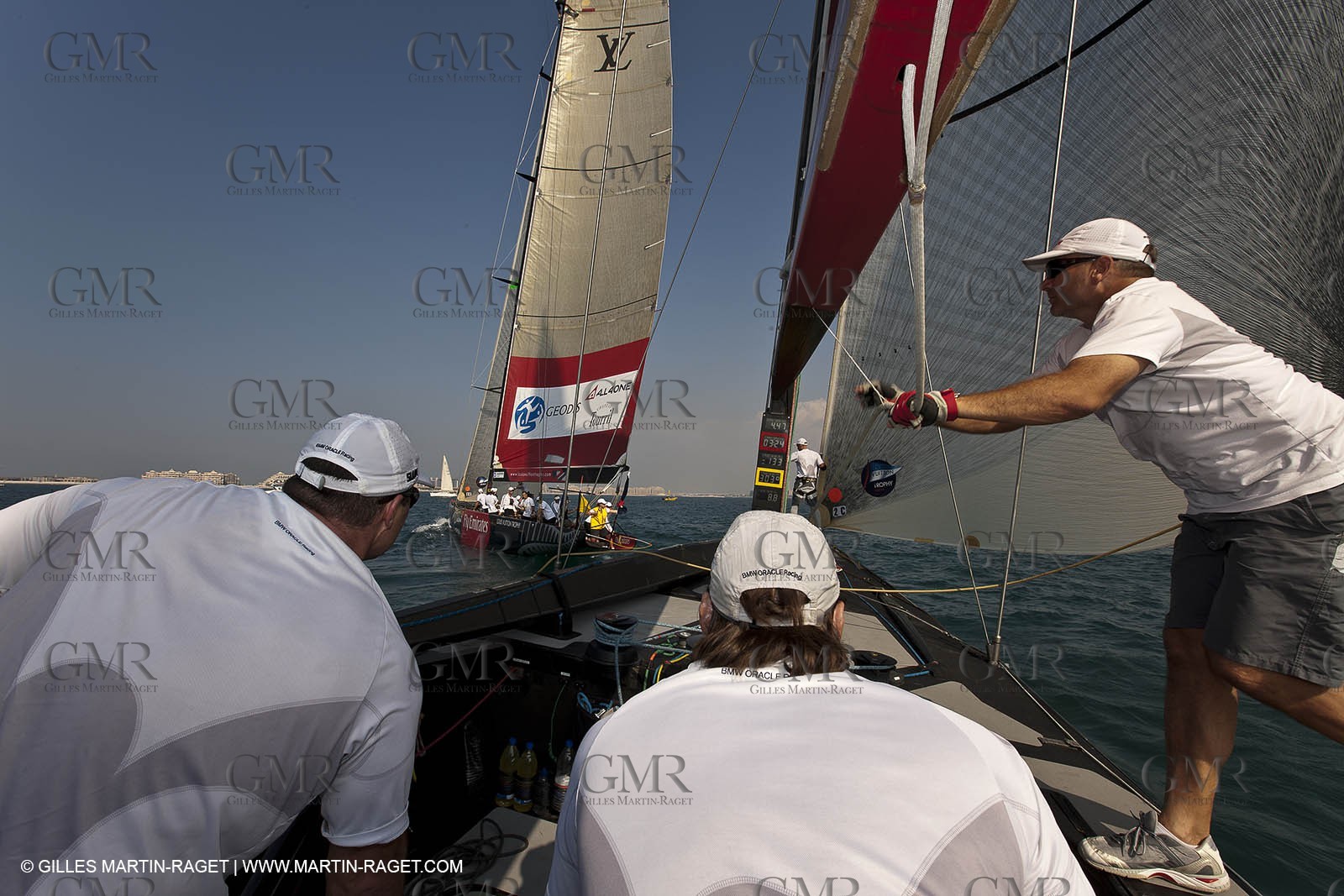 14 11 2010 - Dubai (UAE) - Dubai Louis Vuitton Trophy -  BMW ORACLE Racing - Training - Onboard Vs All 4 one