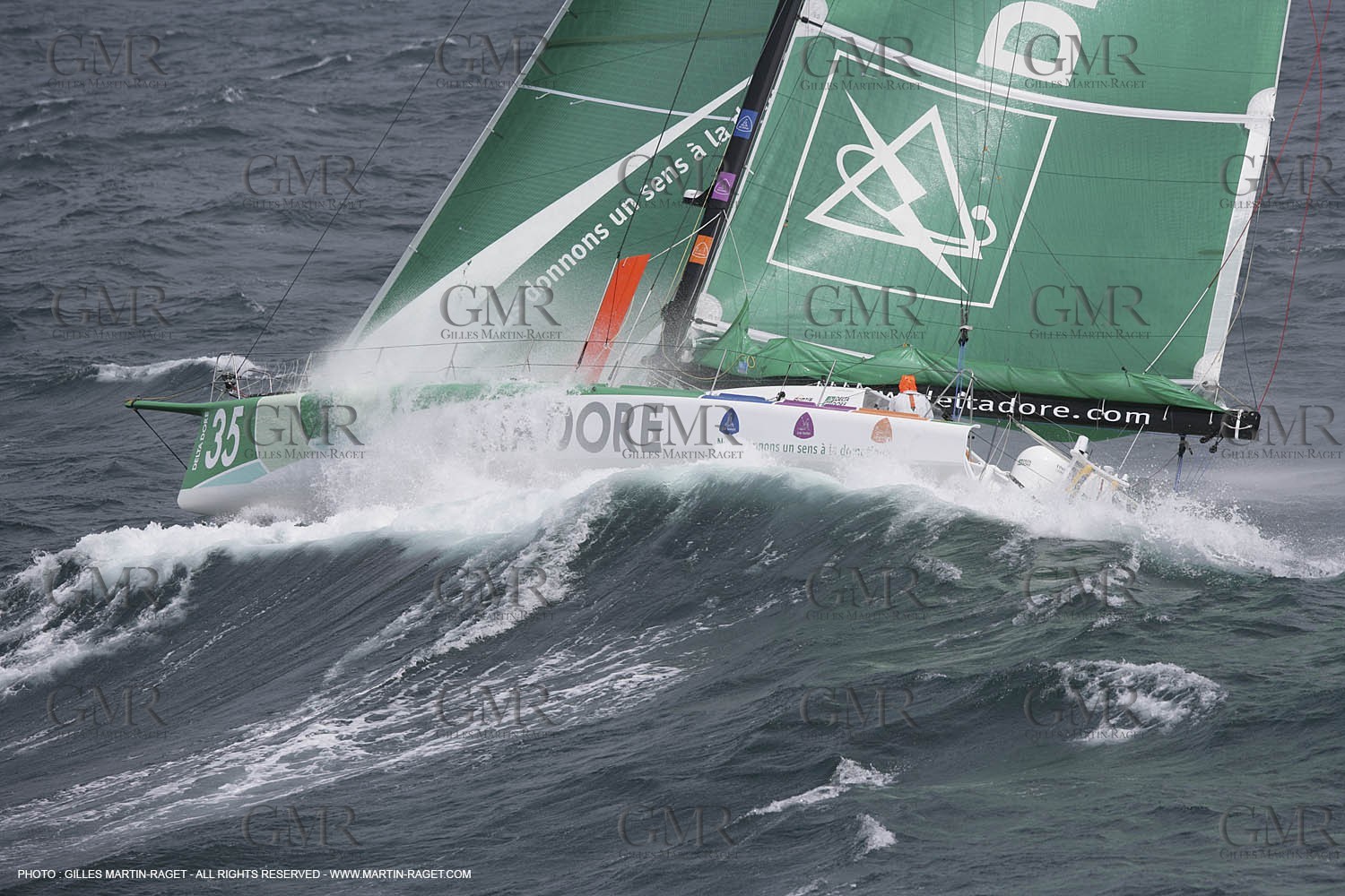 21 06 2007 - Bell Ile en mer (South Britanny, France) - IMOCA Monohulls - Delta Dore (Jeremie Beyou) sea trials