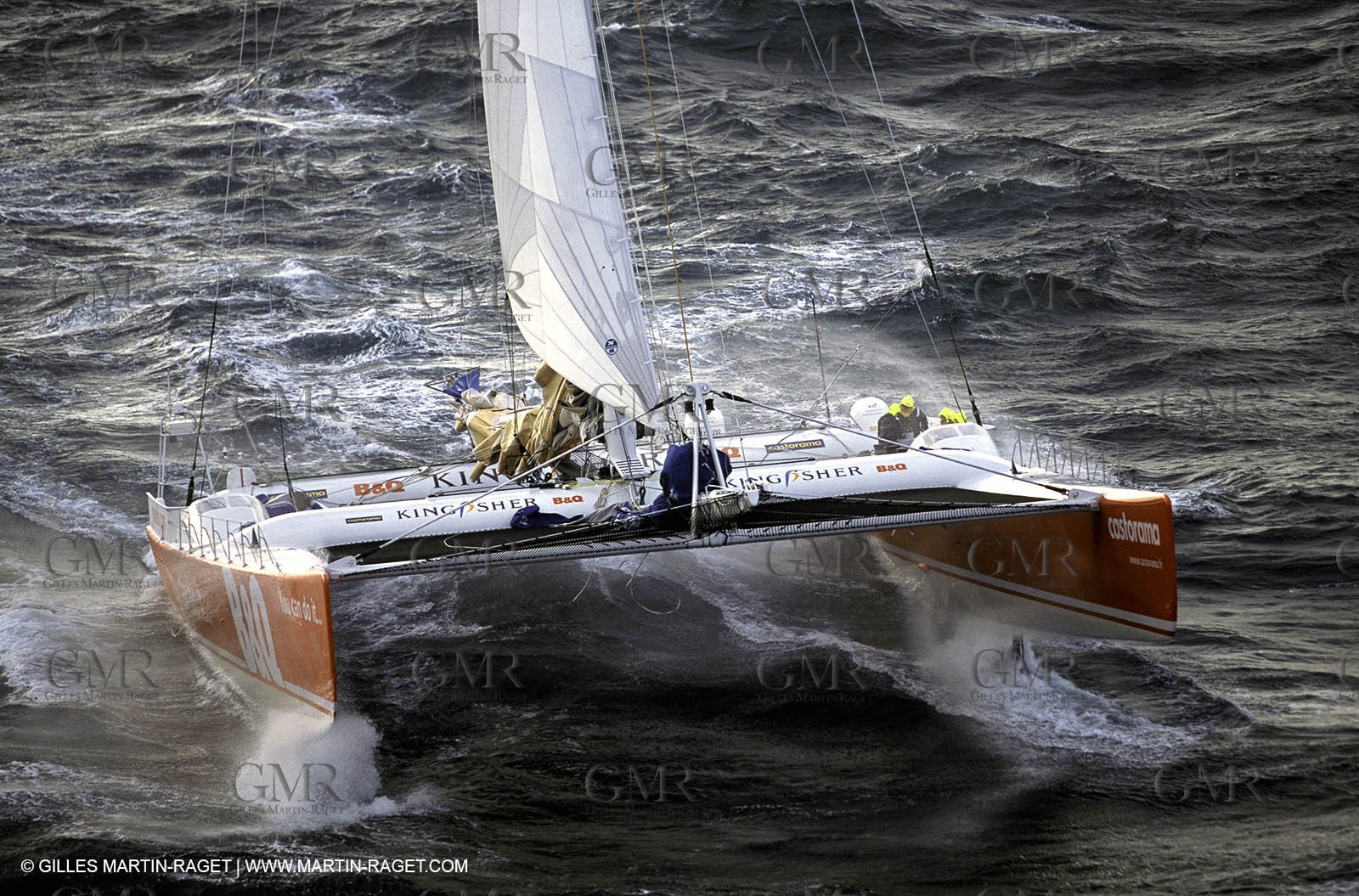 Kingfisher II - Jules Verne Trophy 2002 start - Brest
