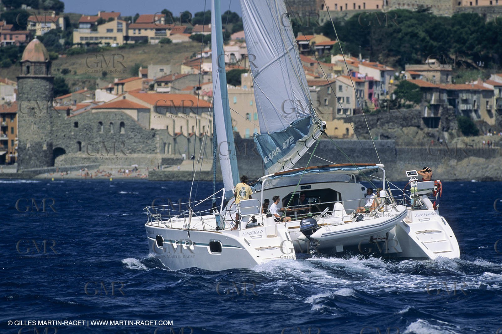 Sailing, cruising, multihulls under sails