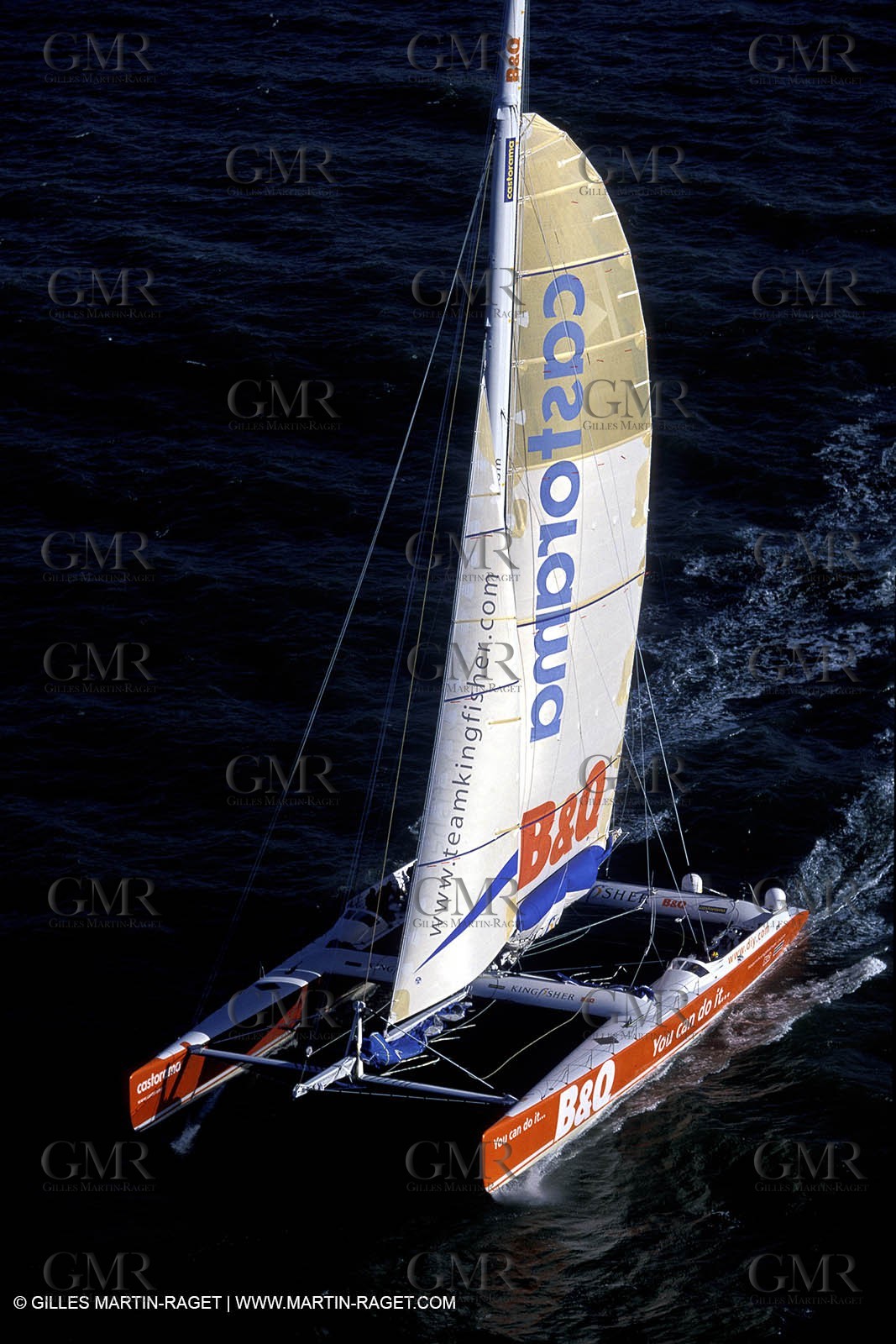 Kingfisher II - Jules Verne Trophy 2002 start - Brest