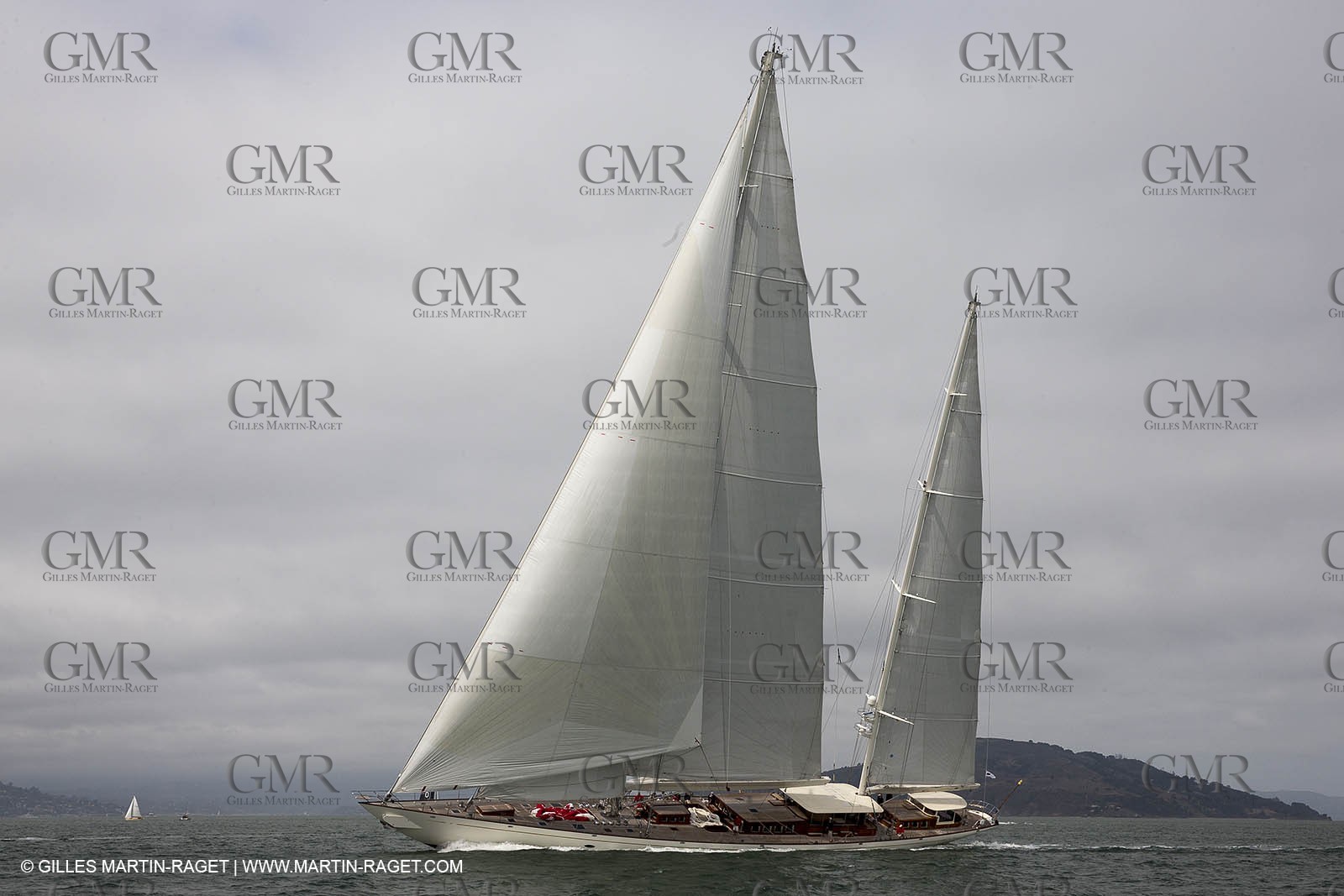10 09 2013 - San Francisco (USA,CA) - 34th America's Cup - Final Match - Lay day n° 2 - Superyachts Regatta
