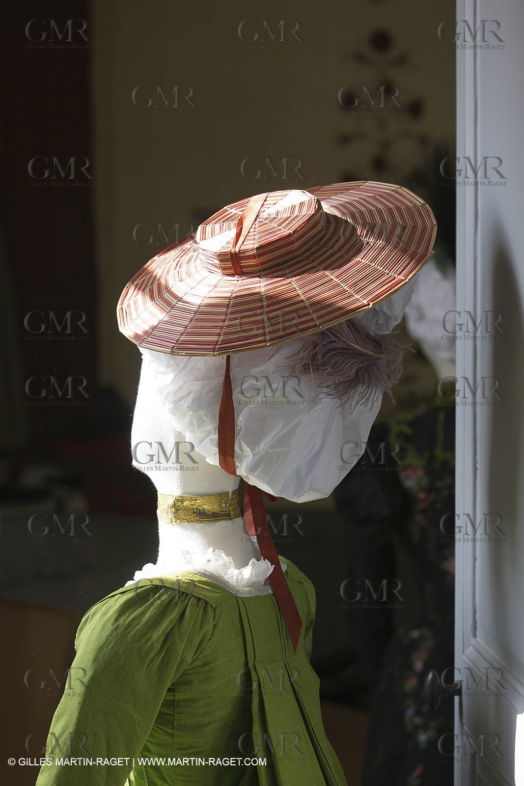 06 07 2012, Toulon (FRA,83), Villa Rozemaine, exhibition 'Fashion Dresses