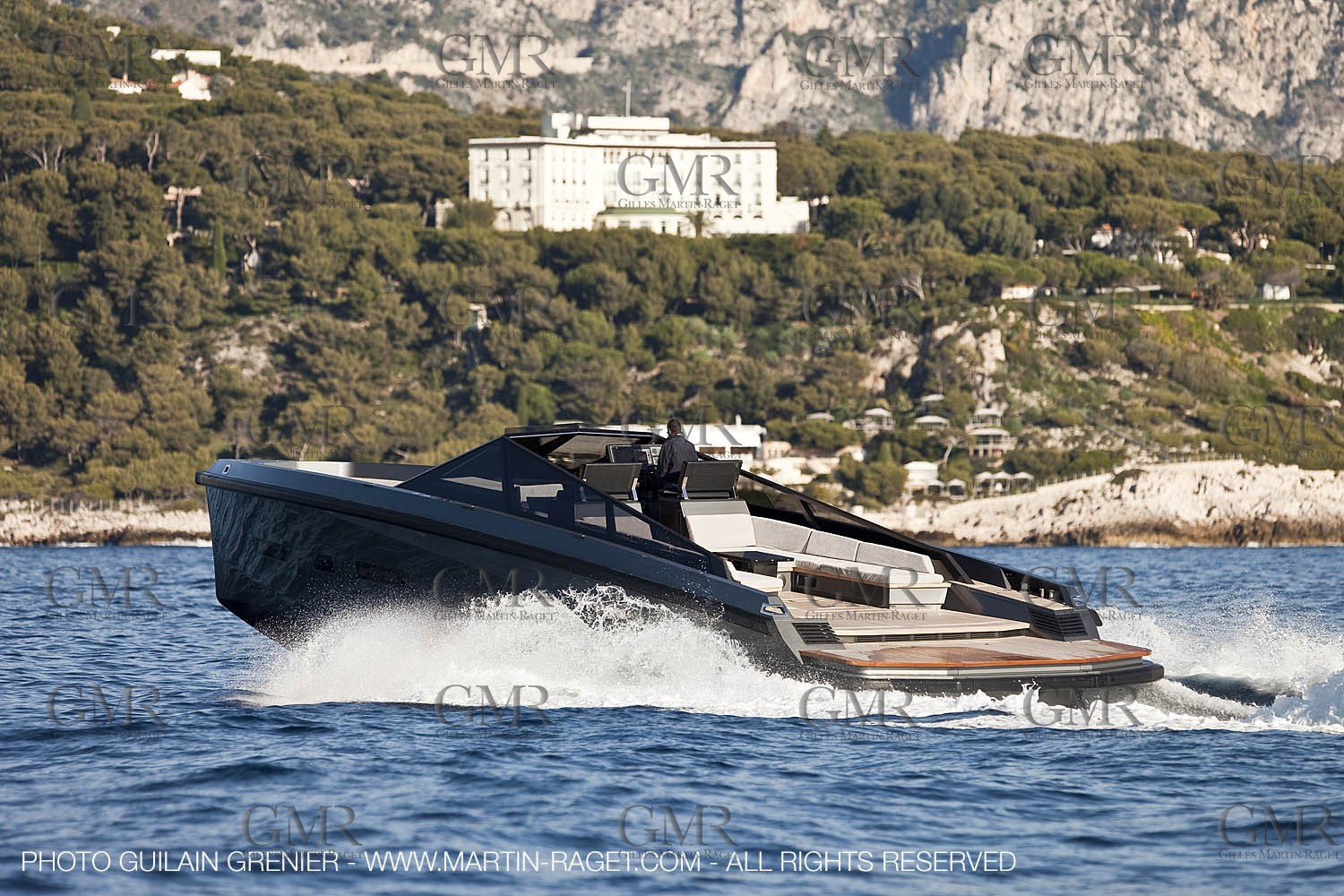 11 11 2009 - Saint Jean Cap Ferrat (FRA,06) Wally Yachts - Wallypower 55