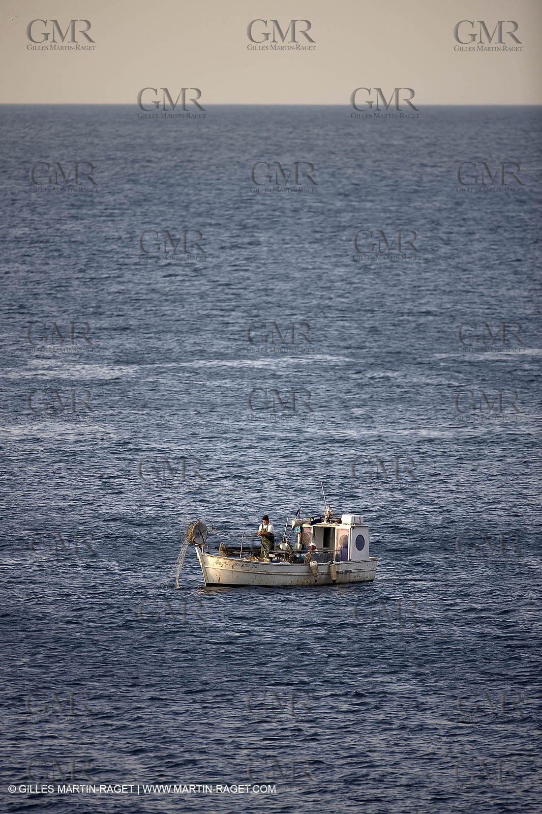 20 06 2008 - Marseille (FRA, 13) - Cruising among the local islands and creeks