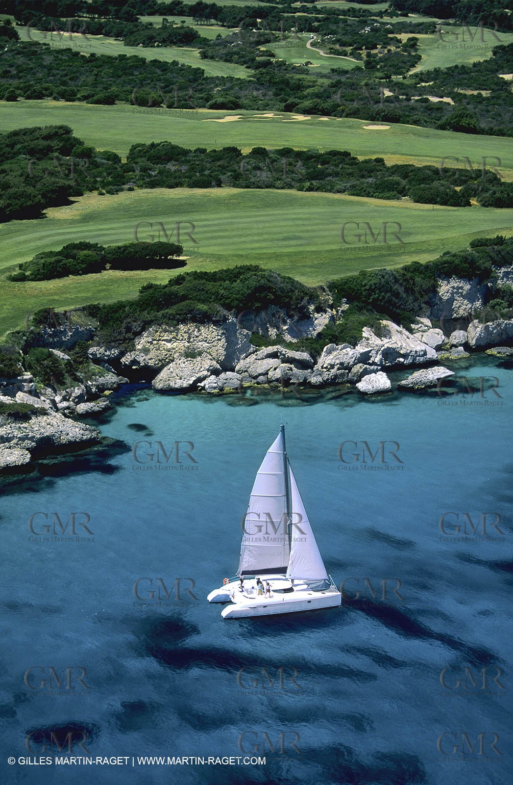 Cruising multihull sailing