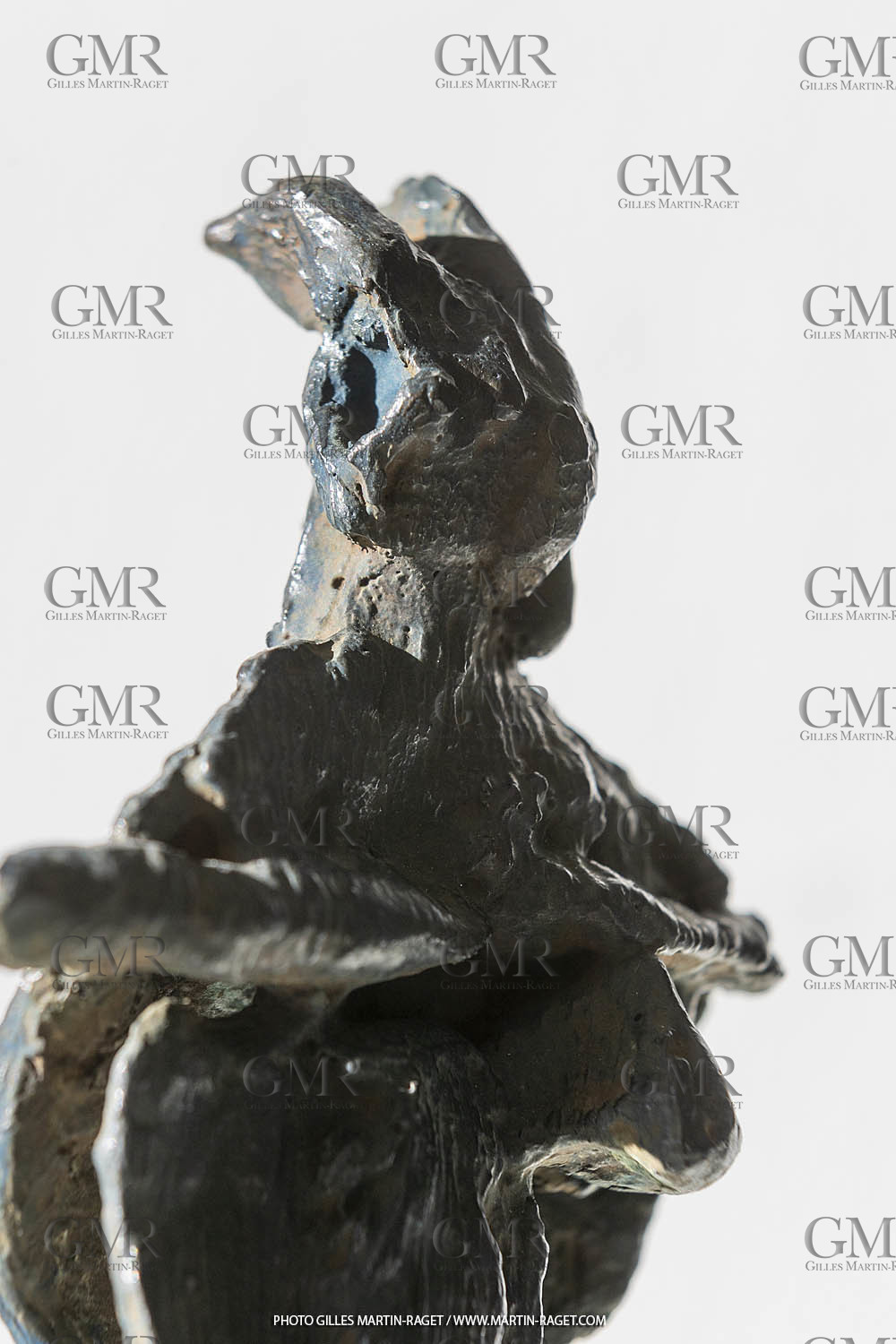 19 02 2020, Marseille, (FRA,13), Oeuvre de Germaine Richier, Homme de la nuit n°2 1954, Bronze patiné foncé, Numéroté HC2, Fondeur L. Thinot, Paris, 27,5 x 11 x 7 cm, Collection particulière
