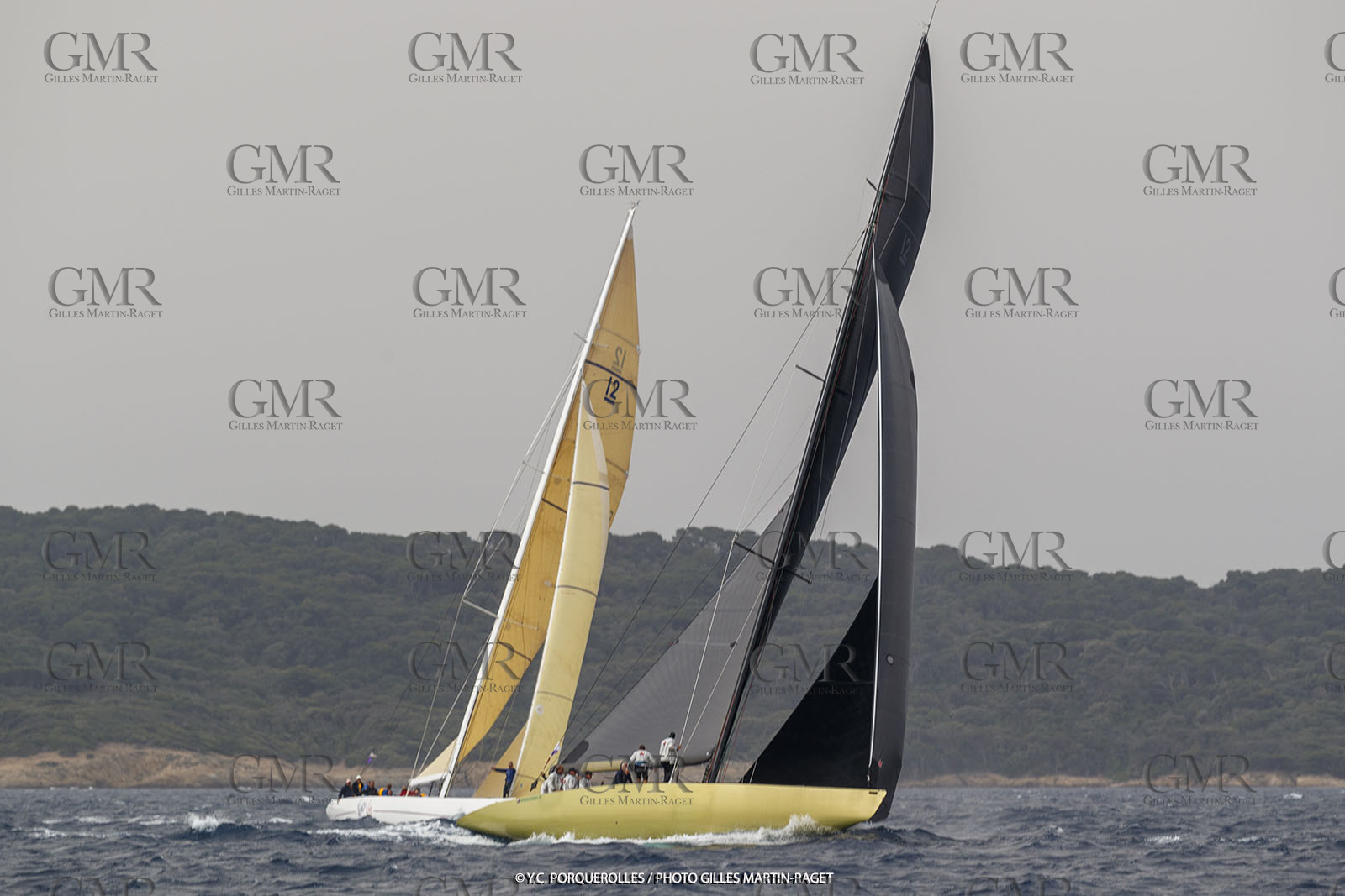 19 06 2024, Porquerolles Island (FRA), Championnat du monde des 12 m JI 2024, Race Day 1