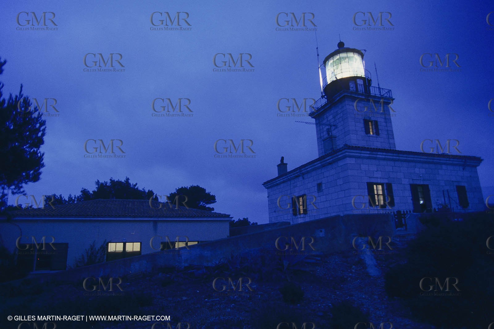 Phres, balises, semaphores, lighthouses, semaphoruses,