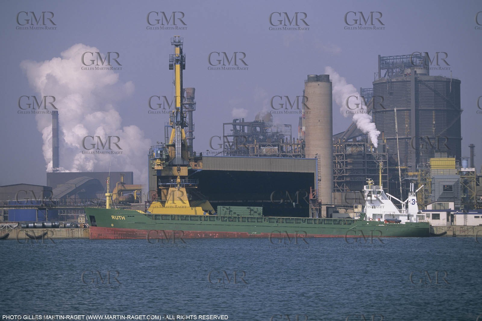 France, Provence, Marseille, Port de commerce, opérations portuaires, métiers de la mer