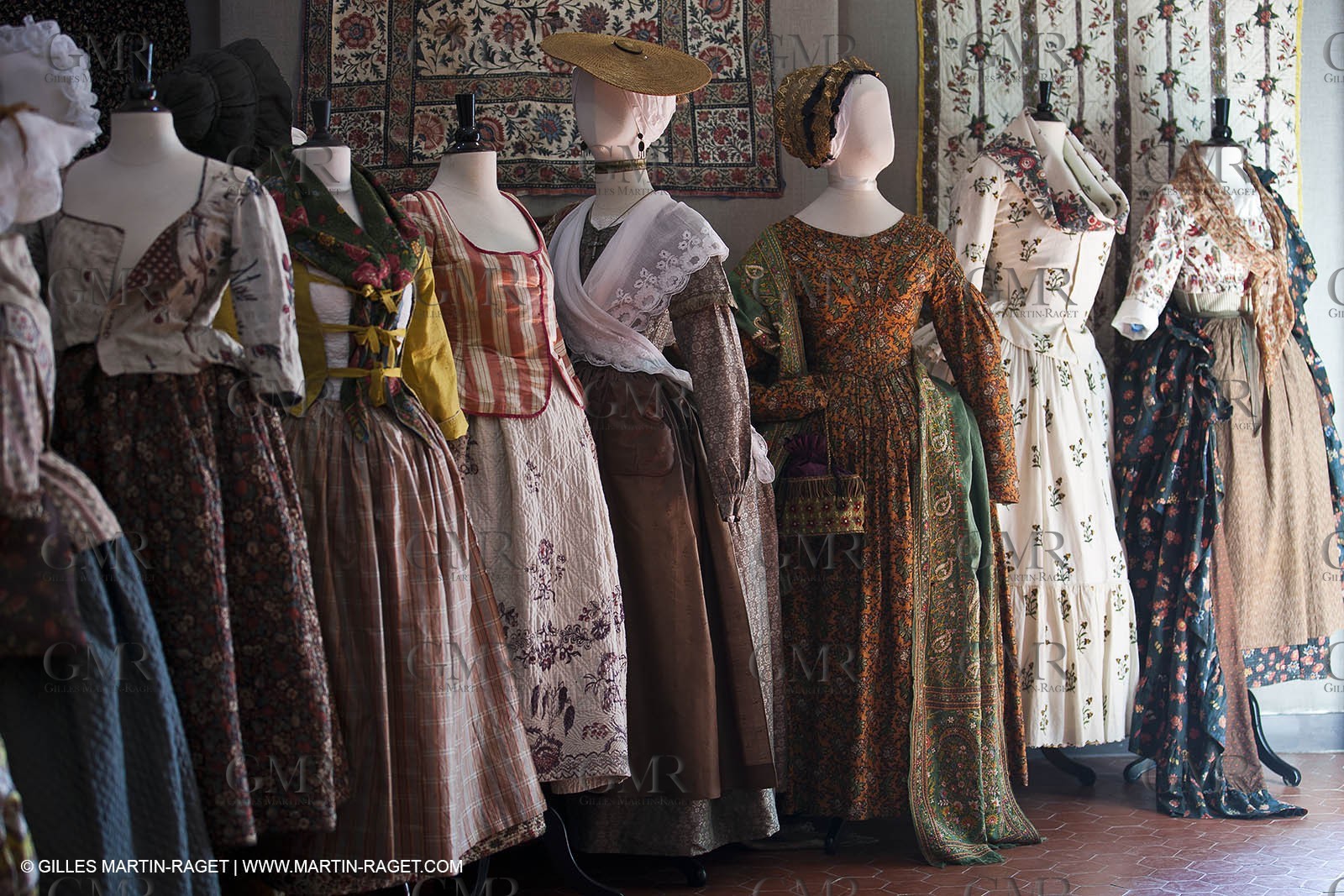 30 06 2011 - Toulon (FRA,83) - Villa Rosemaine - Indiennes sublimes exhibition
