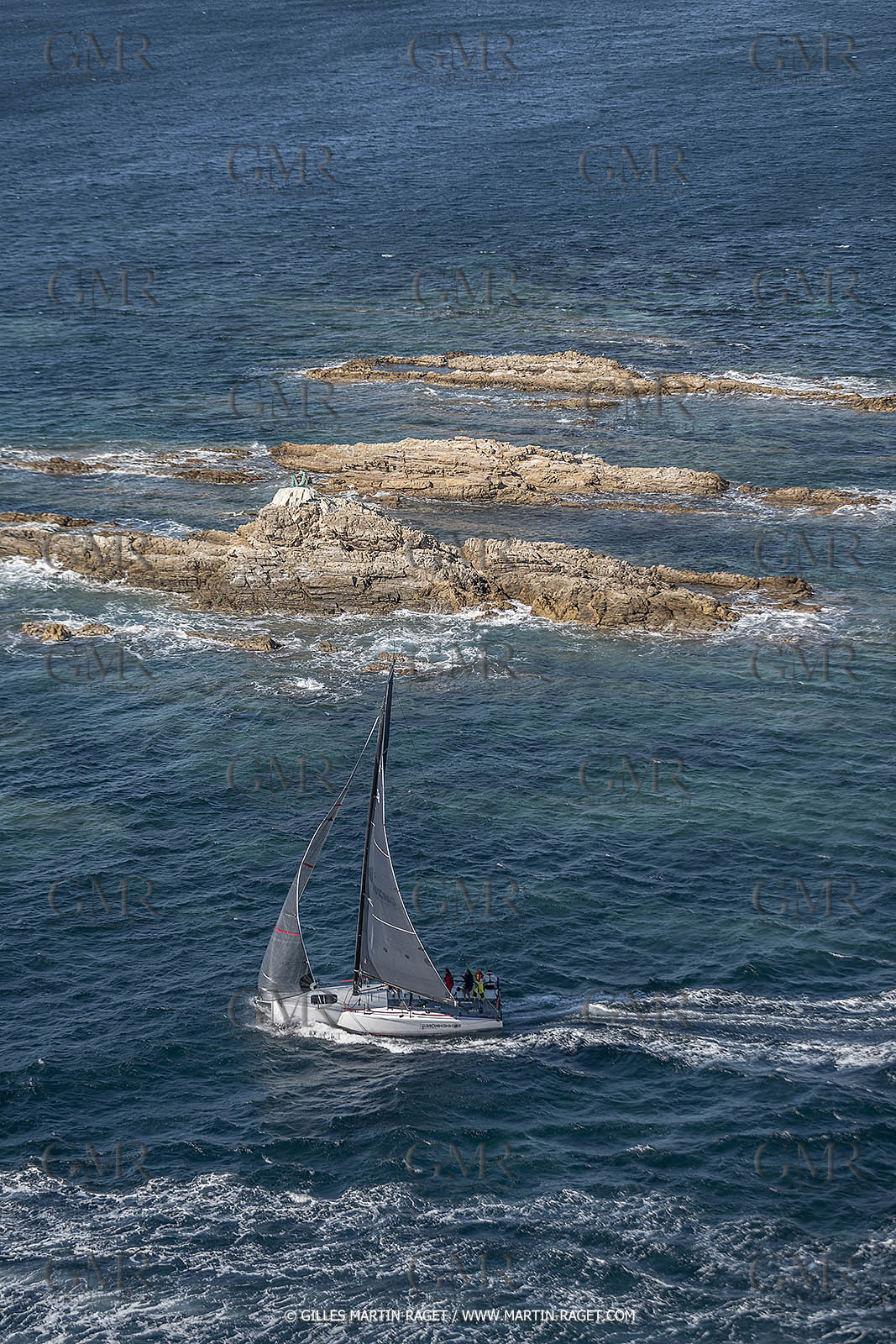 28 09 2022? Saint-Tropez,(FRA,83), Les Voiles de Saint-Tropez 2022 Régate N° 2 poup les modernes, navigation libre pour les grandes goélettes