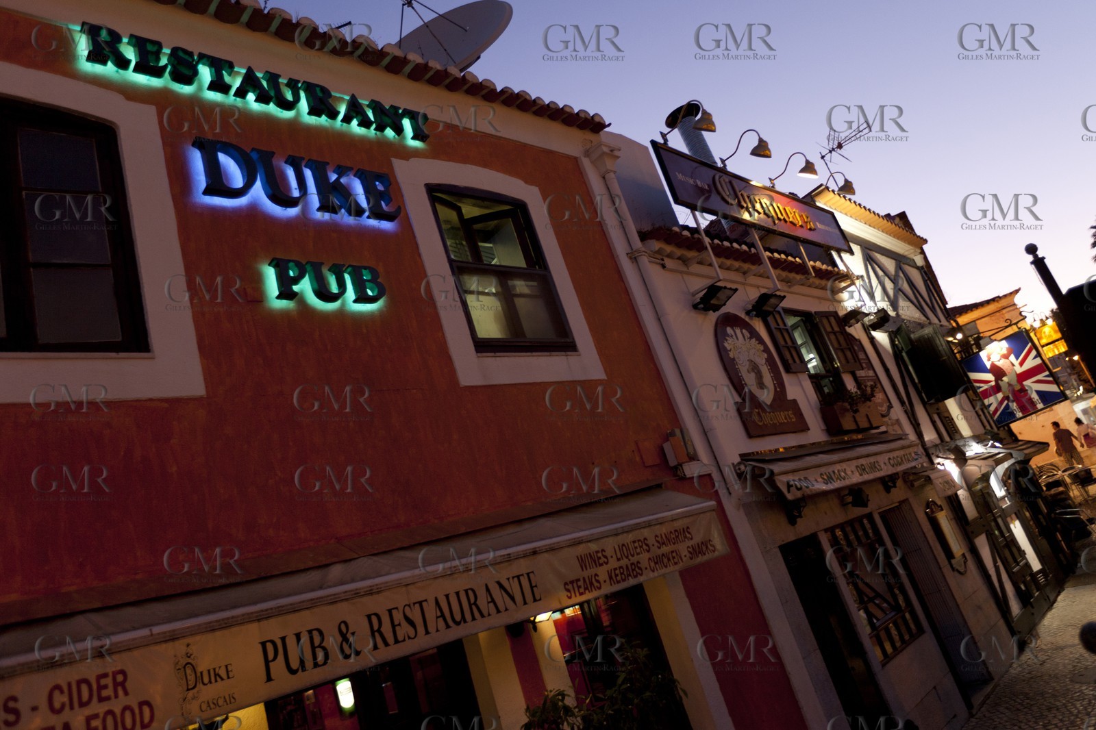 19 07 2011 - Cascais (POR) - 34th America's Cup - AC World Series - Cascais 2011 - Cascais by night.