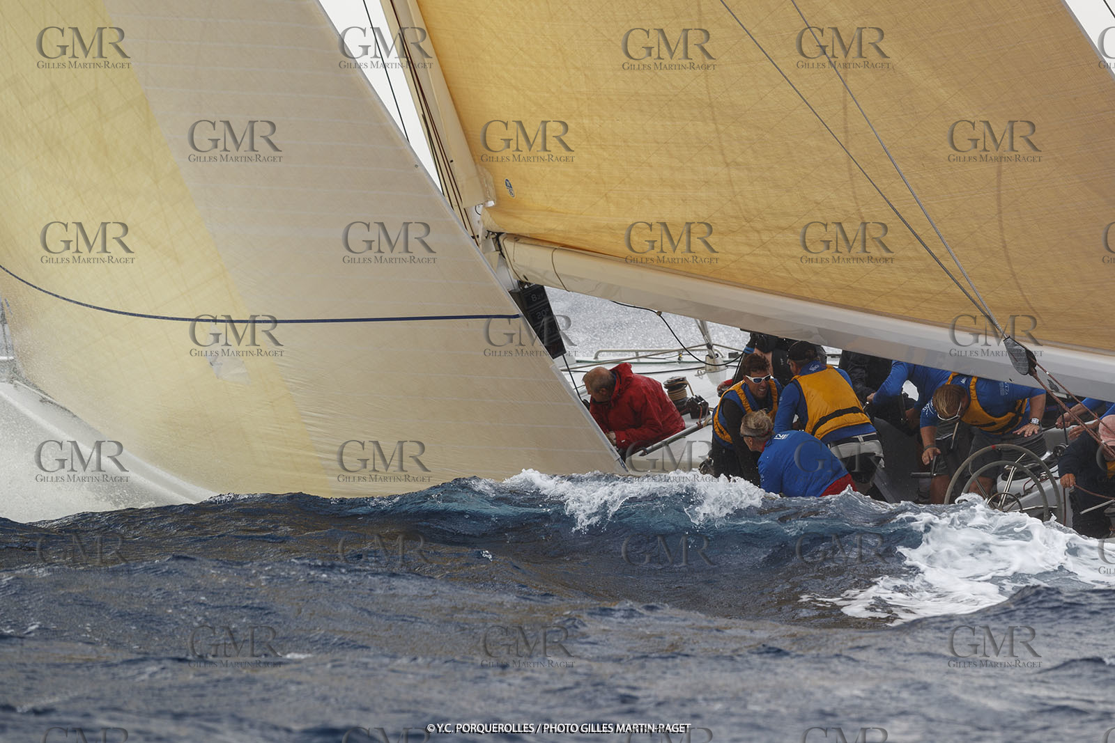 19 06 2024, Porquerolles Island (FRA), Championnat du monde des 12 m JI 2024, Race Day 1