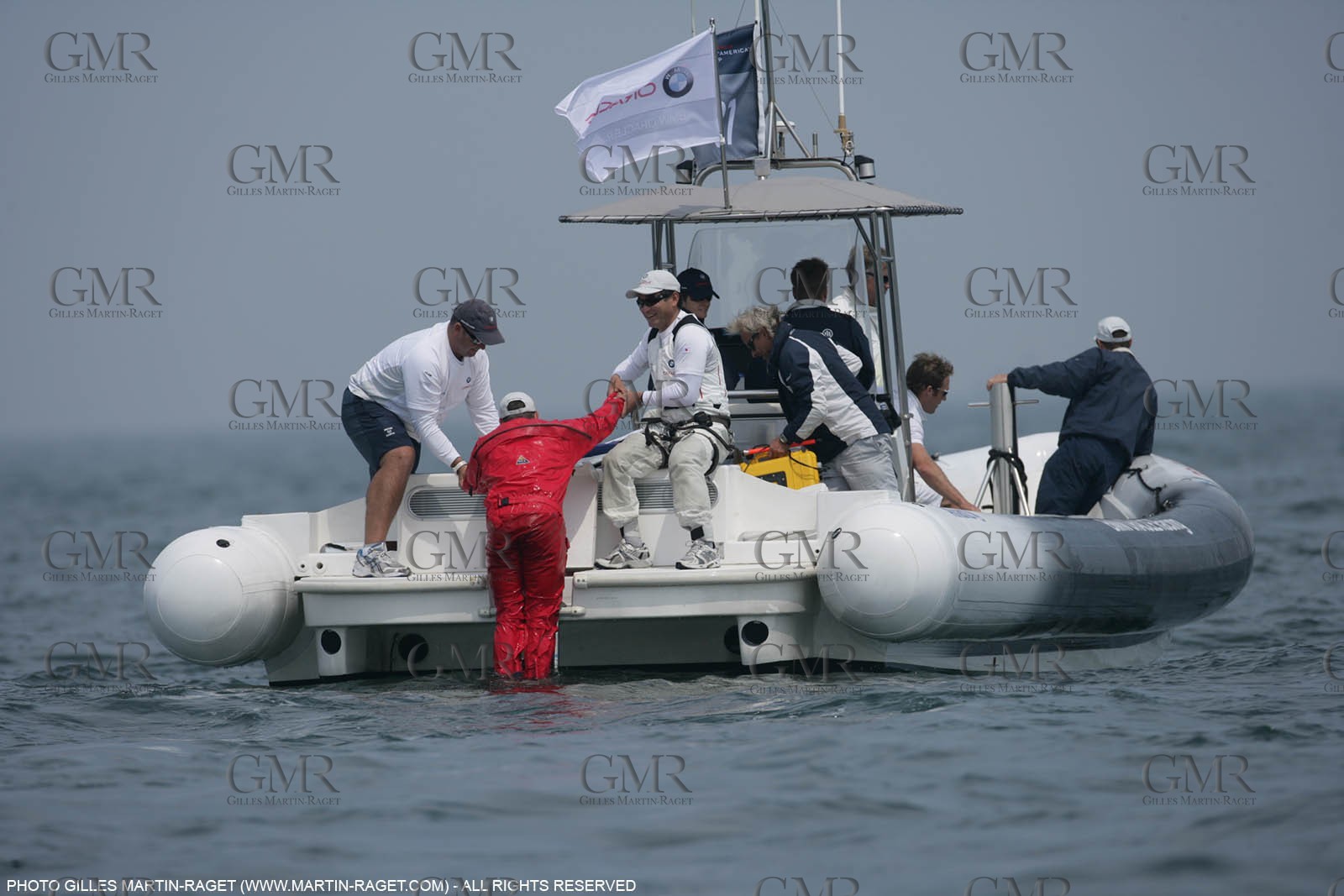 20 04 2007-Valencia (Spain)- 32nd America's Cup - Louis Vuitton Cup - RR1 - DAY 5 - BMW ORACLE Racing