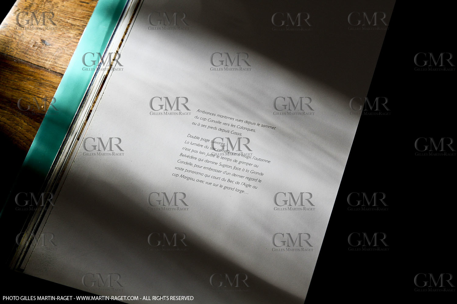 09 11 2010 - Marseille (FRA,13) - Photos odf the book Calanques, Si proches, si lointaines, Ed. Cres, Words by Juliette Lembot, Photos by Gilles Martin-Raget