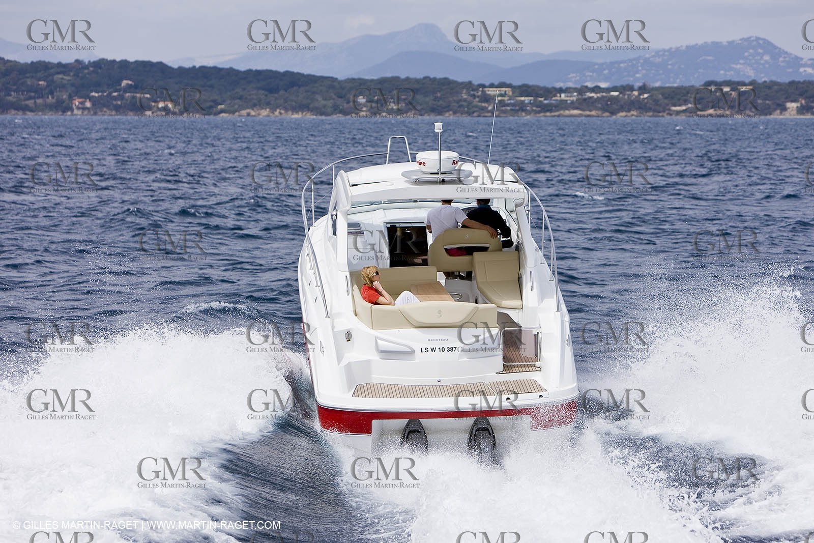 15 04 2008 - Porquerolles (Fra, 83) - Beneteau - Monte Carlo 32